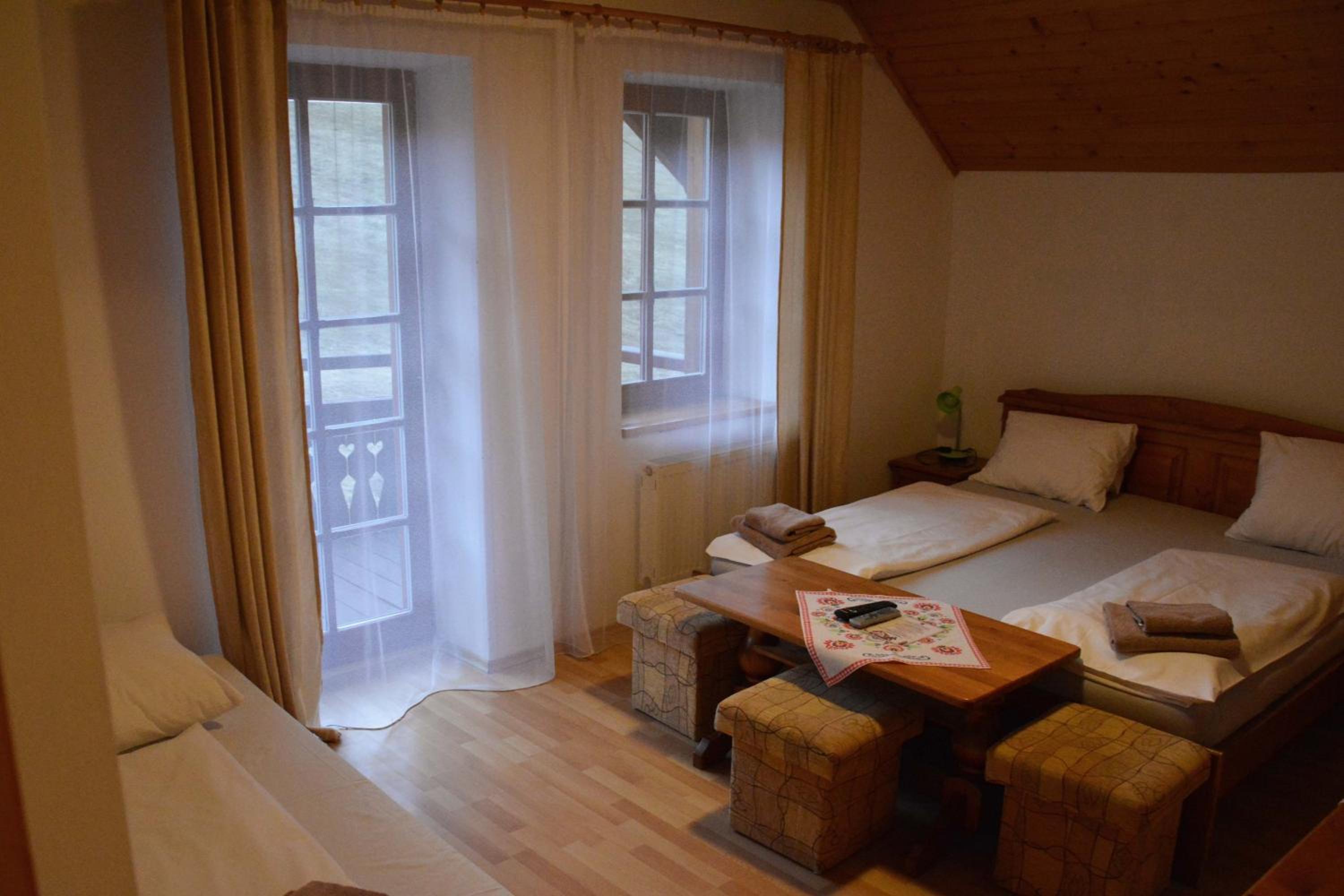 Triple Room With Private Bathroom photo 1