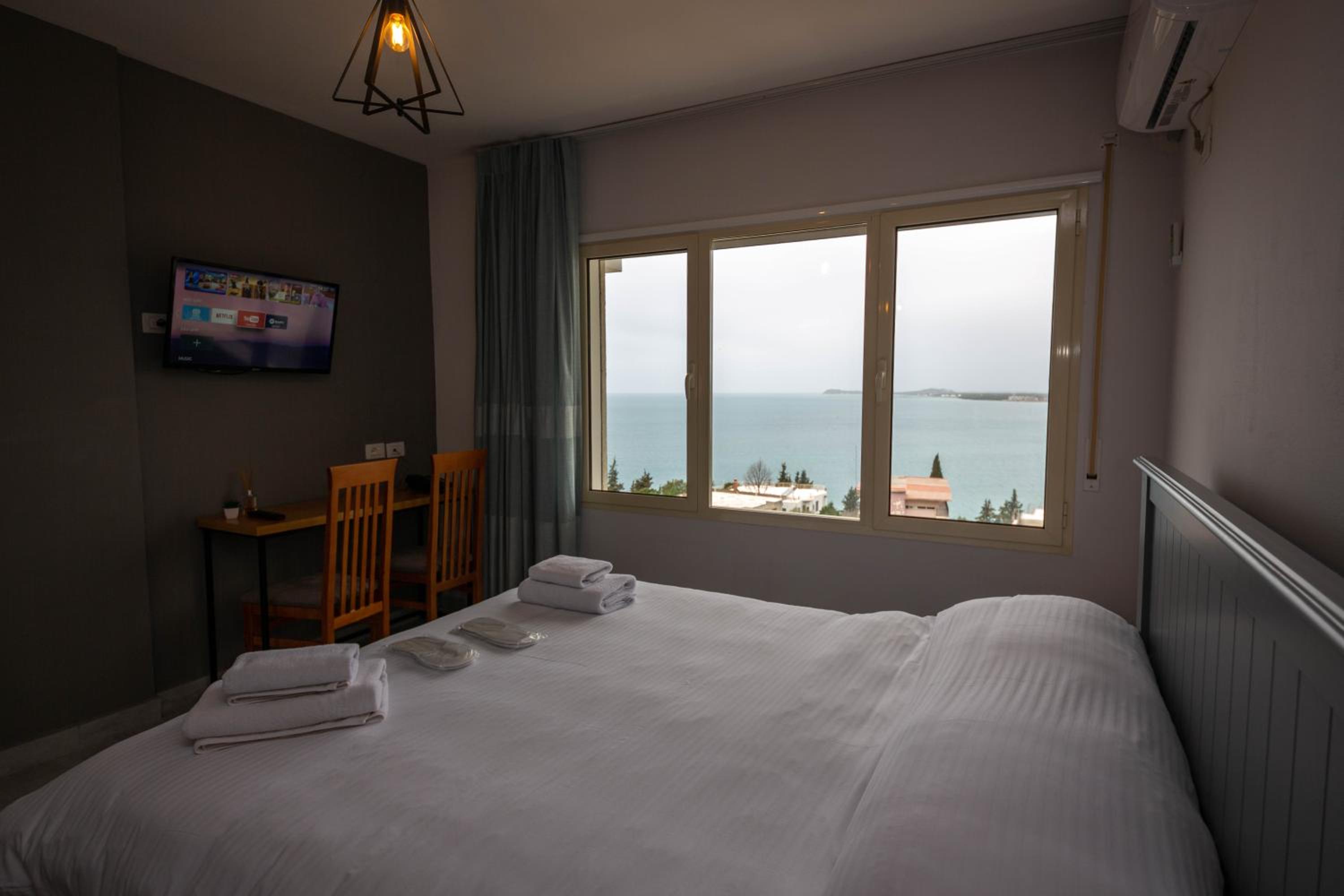 Double Room with Window and Sea View