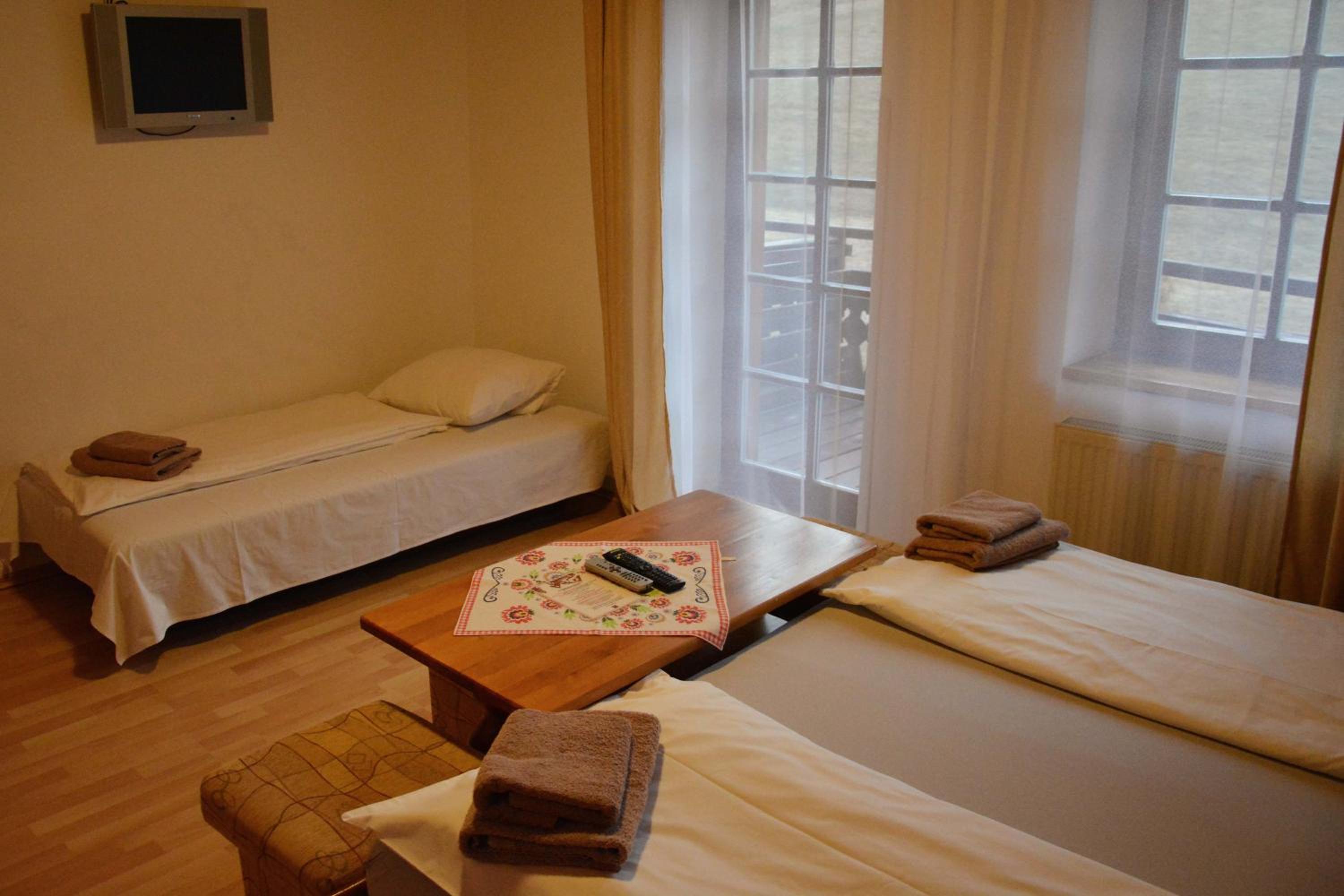 Triple Room With Private Bathroom photo 2