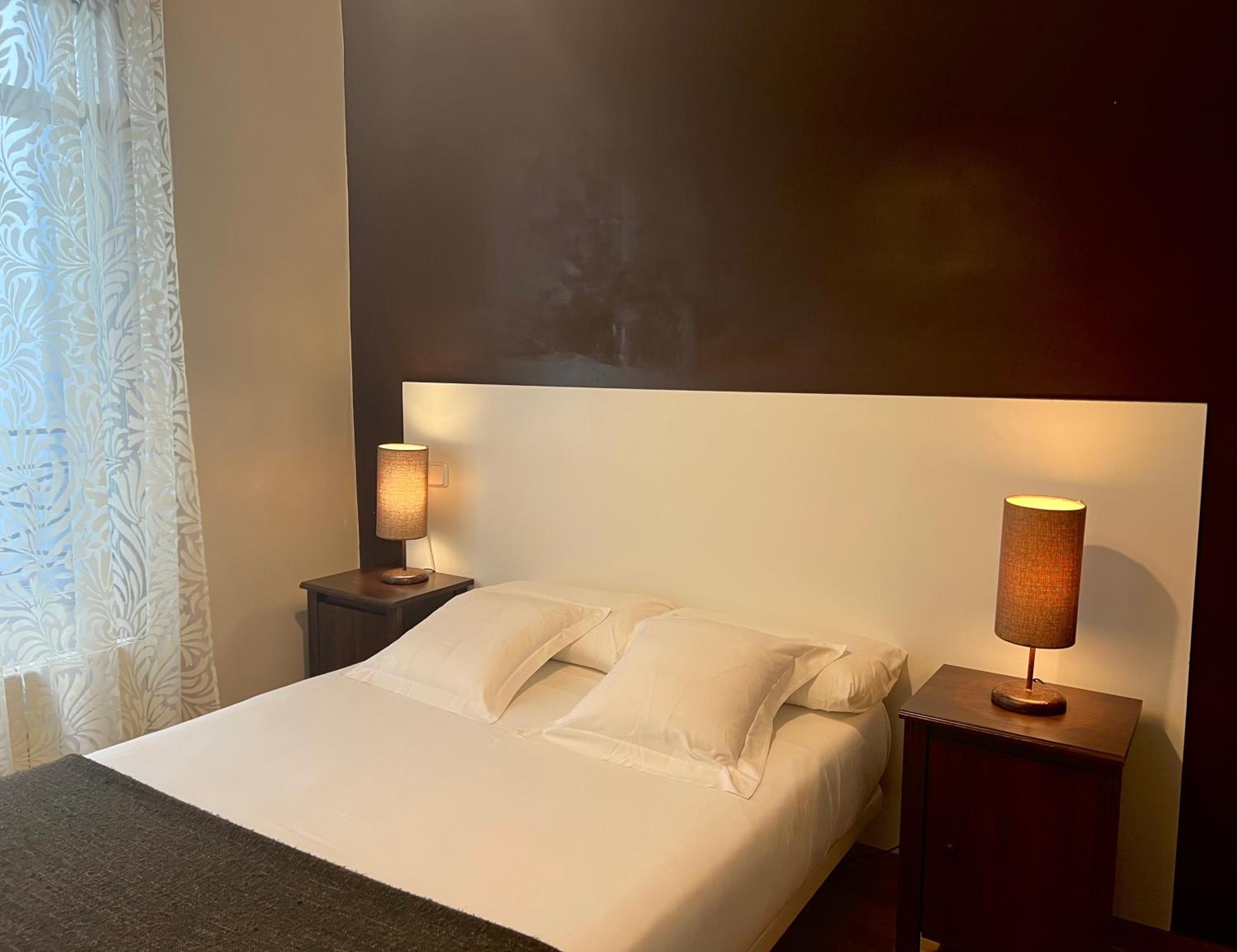 Double Room - Photo 6