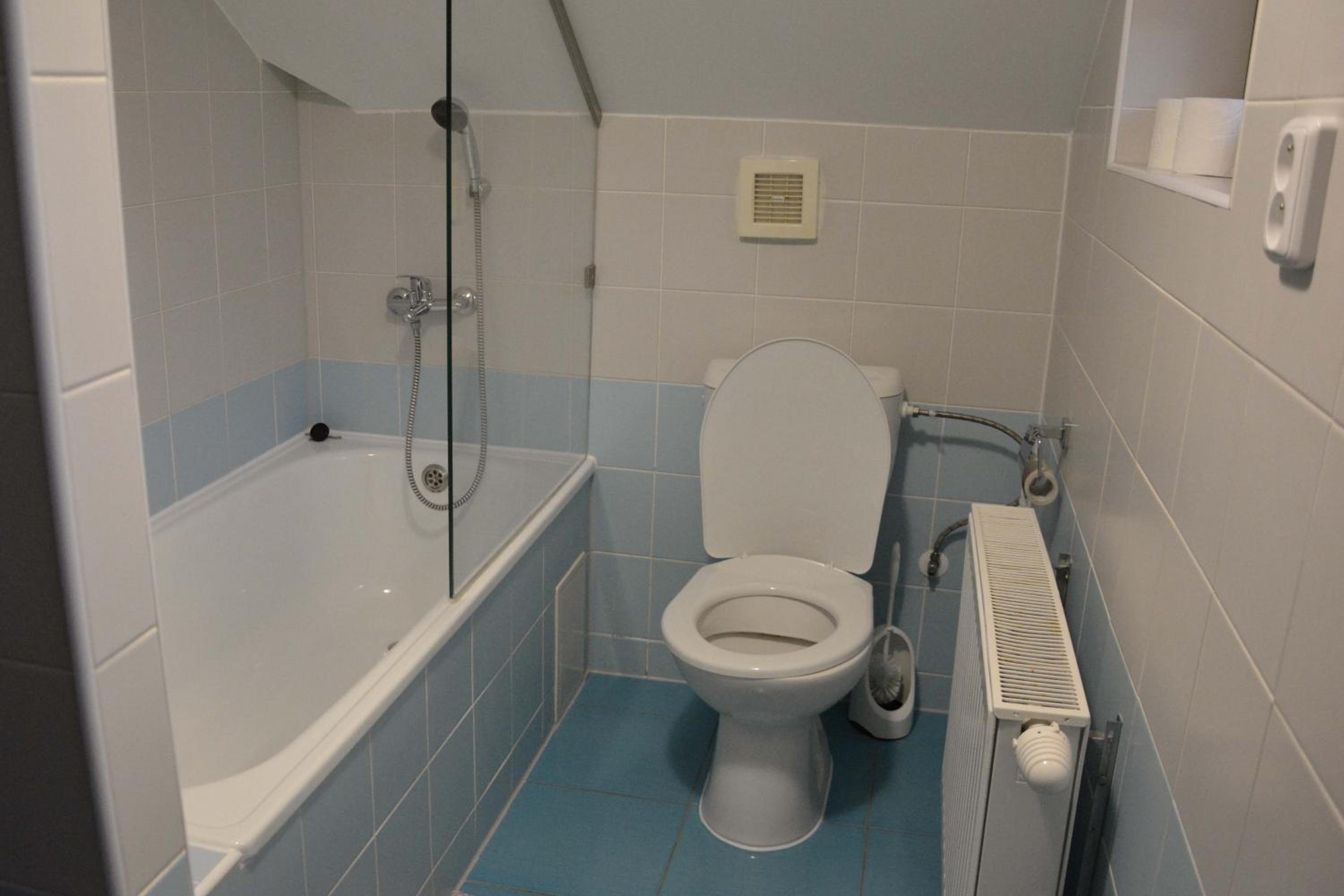 Double Or Twin Room With Shared Bathroom photo 2