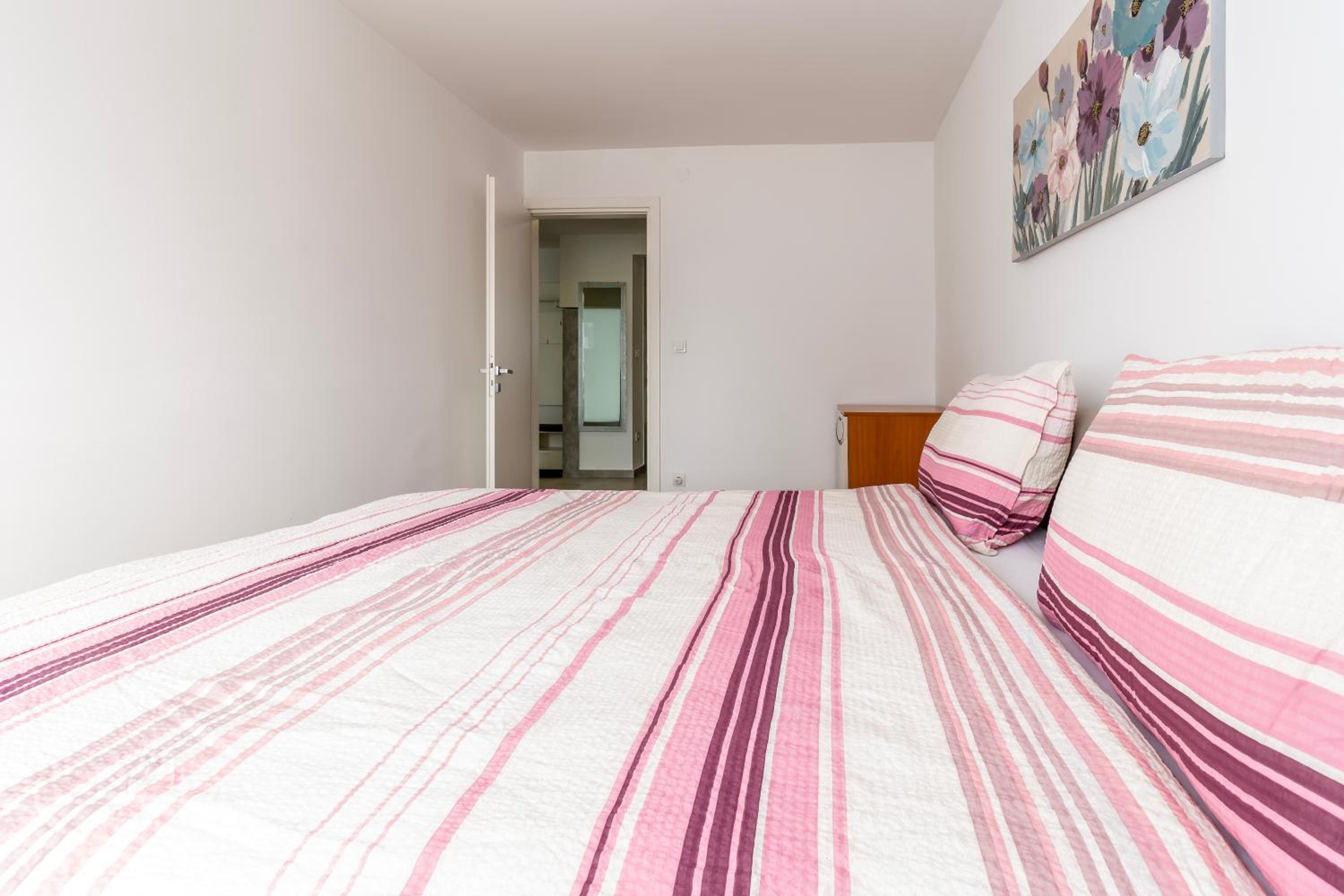 Apartment - Photo 25