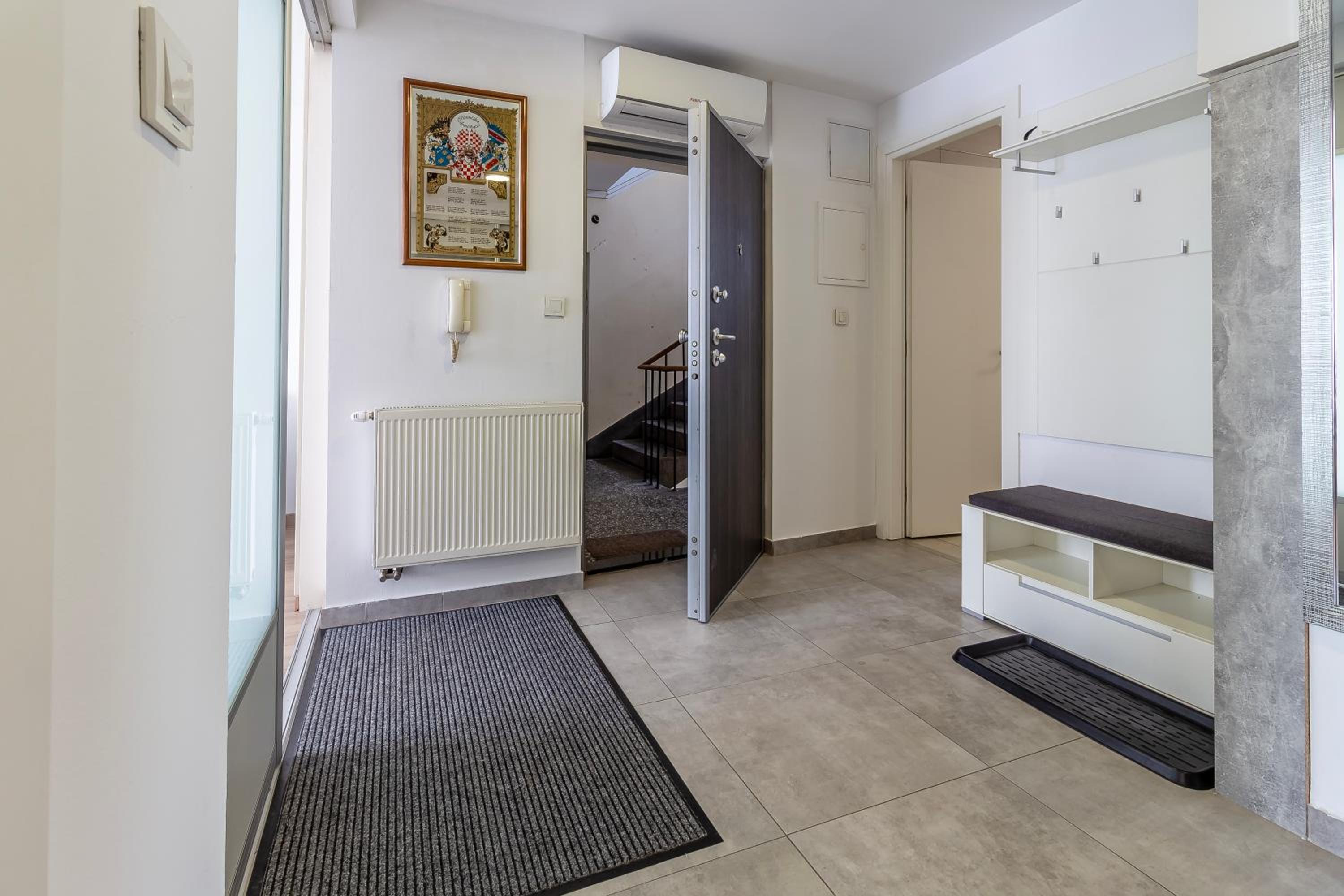 Apartment - Photo 12