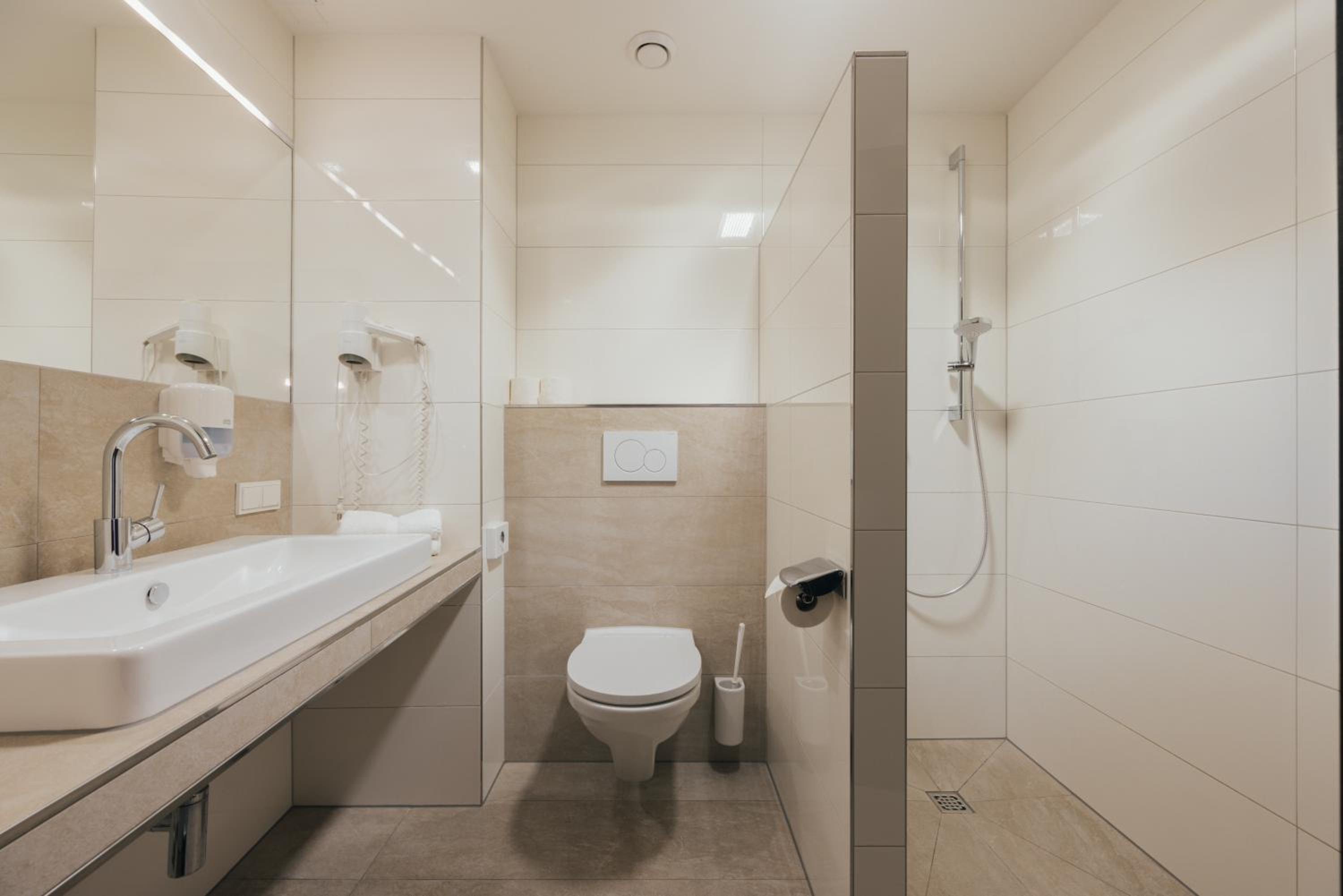 Standard Triple Room photo 3