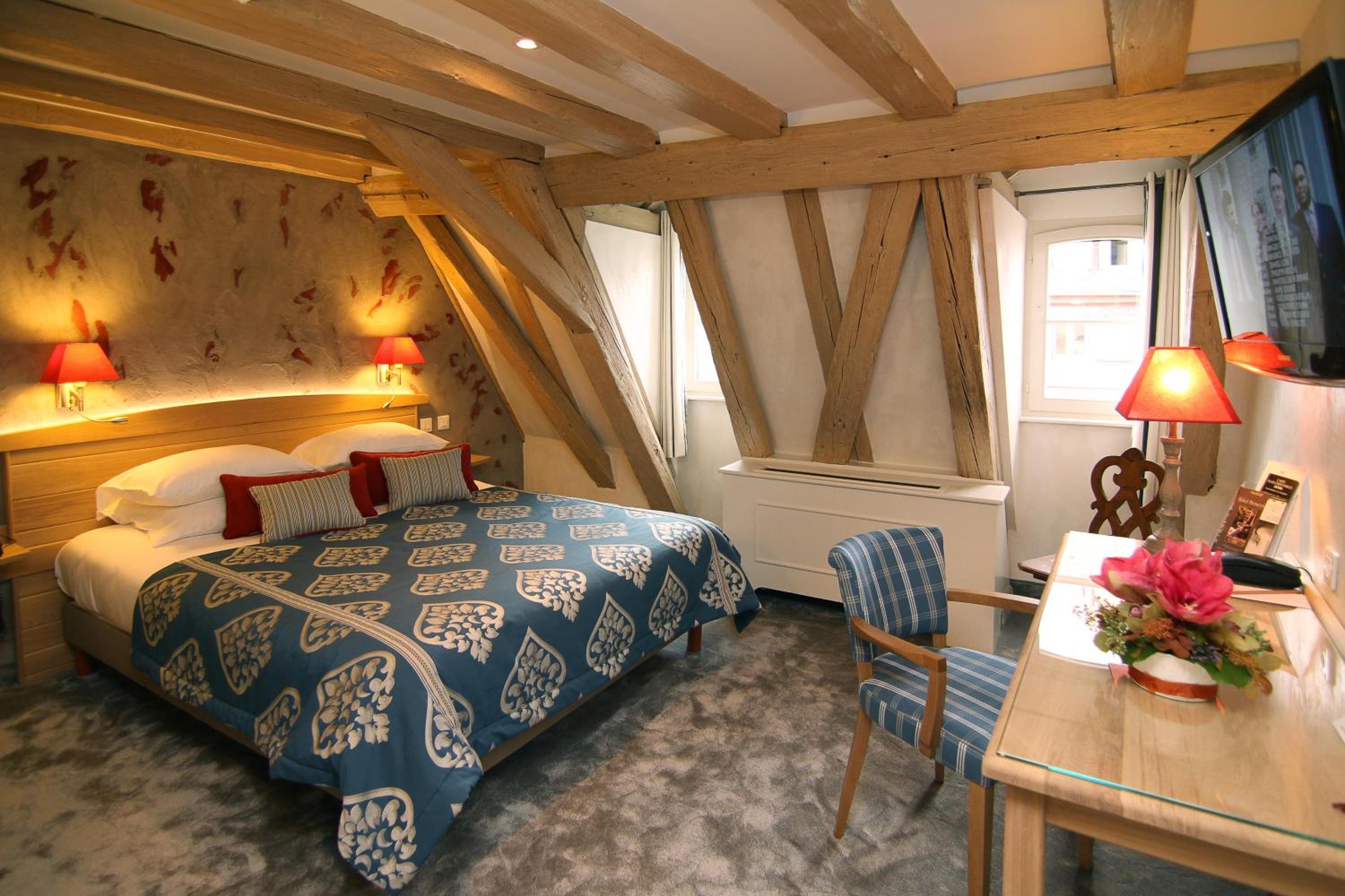 Comfort Double Room with Shower or Bath - Photo 10