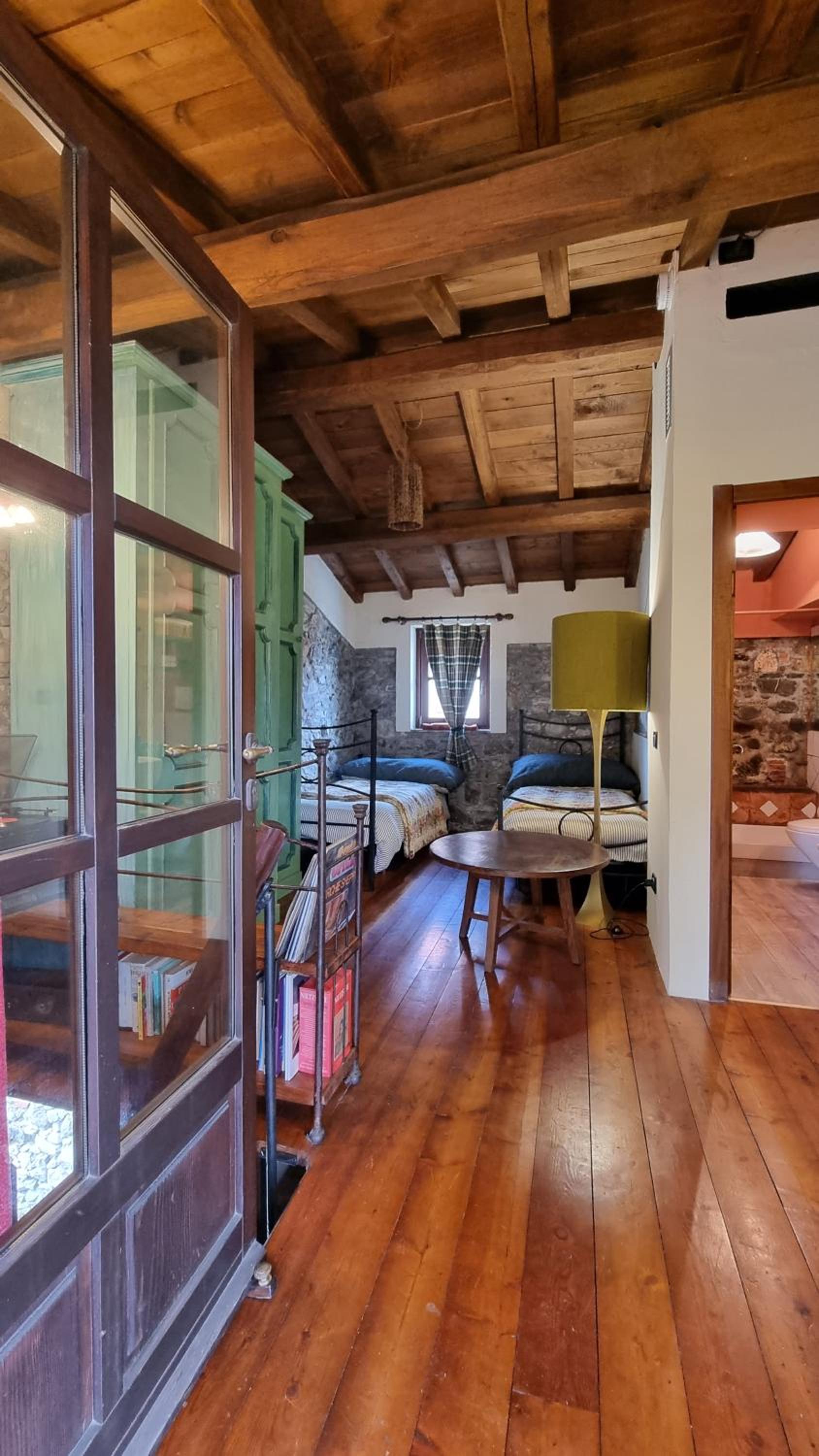 One-Bedroom House photo 1