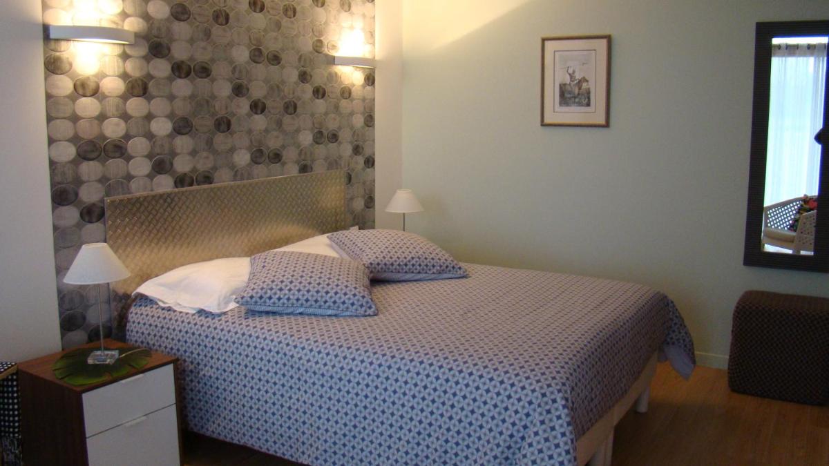 Double or Twin Room photo 2