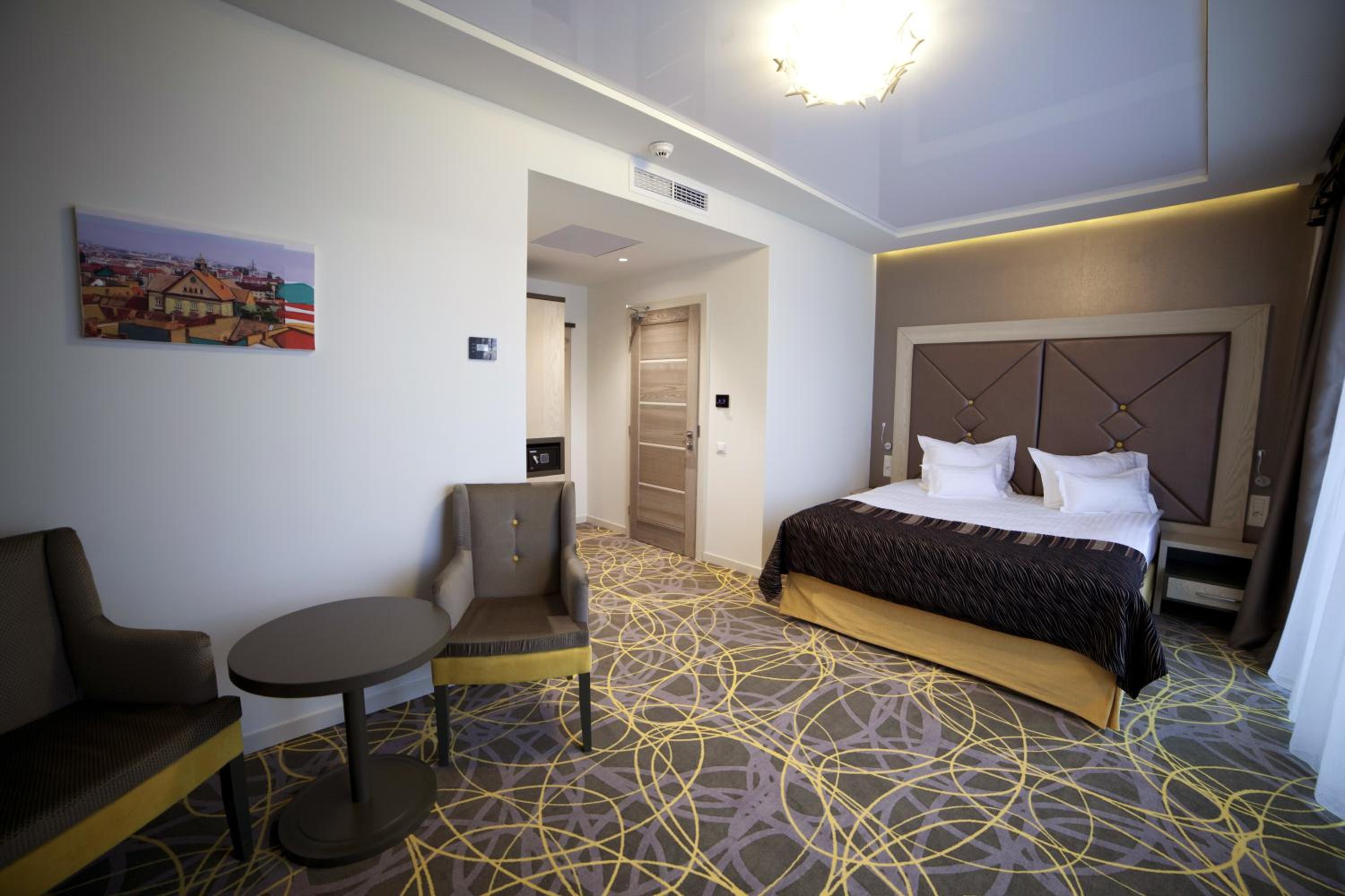 Superior Double or Twin Room photo 2