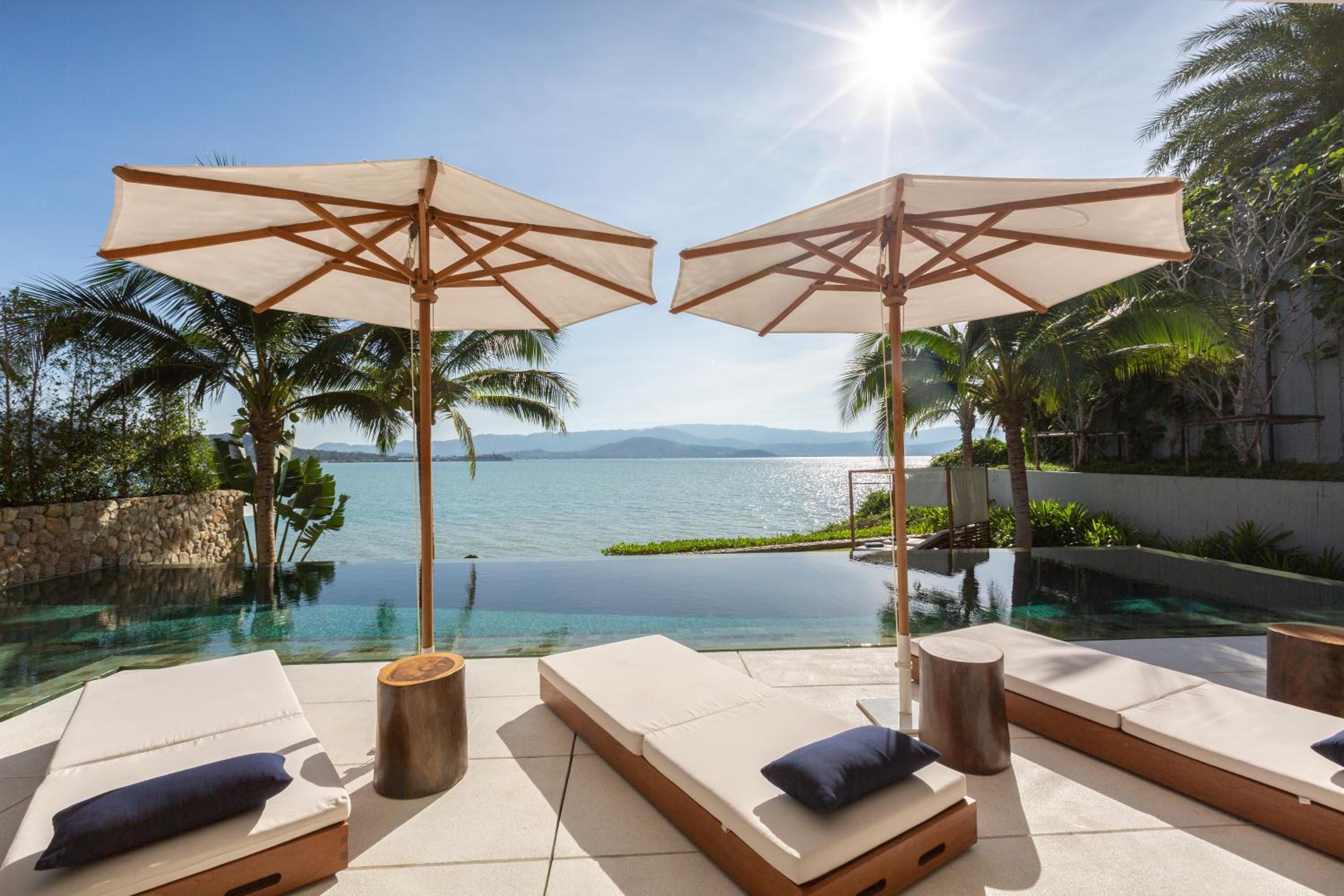 Villa - Beach Front - Photo 4