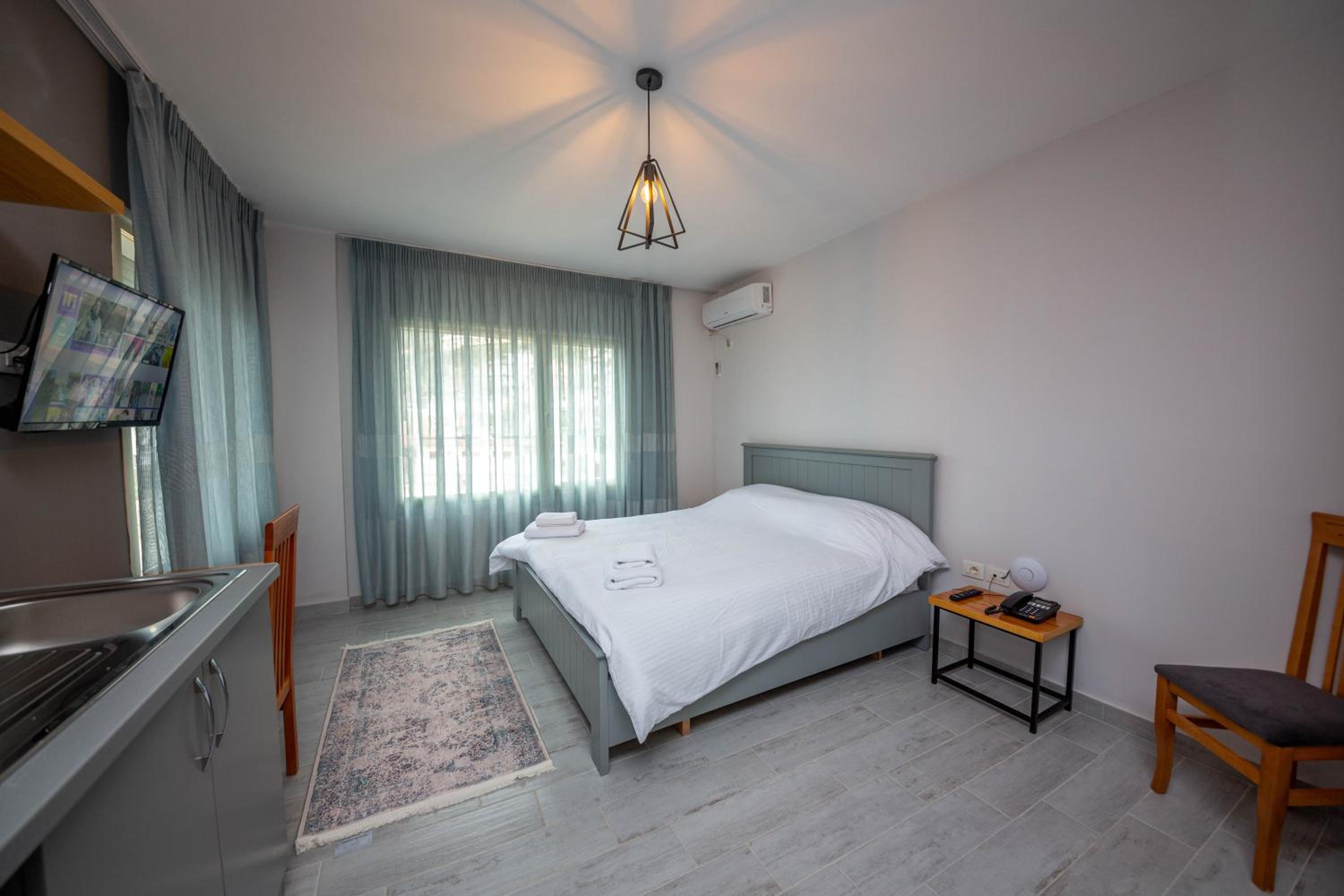 Double Room with Window and Sea View