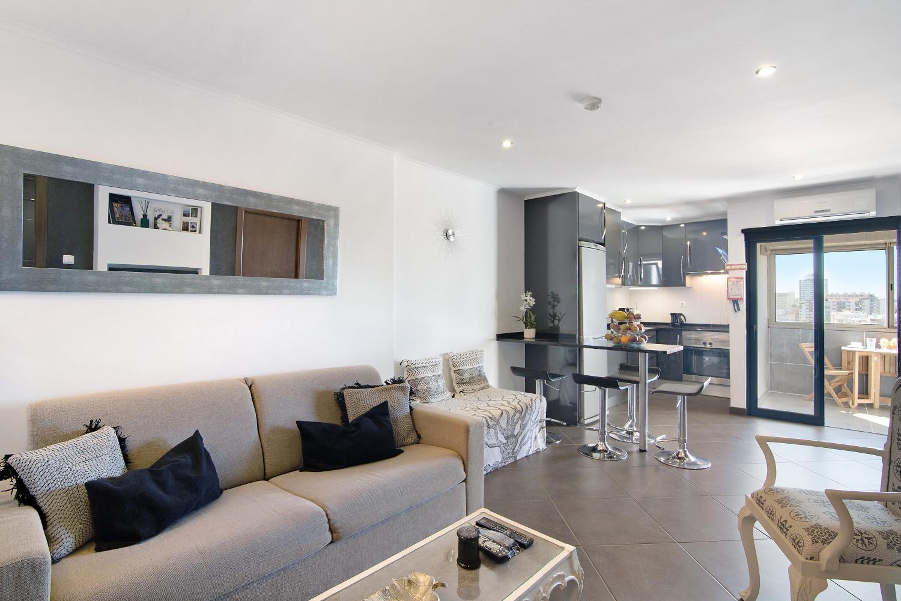 Superior One-Bedroom Apartment with Balcony