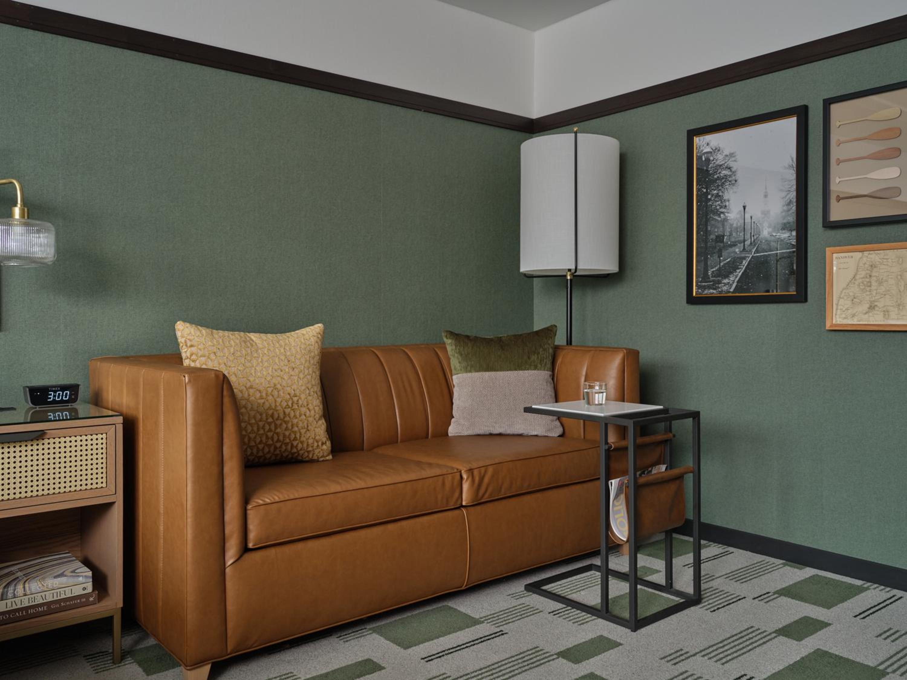 Deluxe King Room - Photo 3