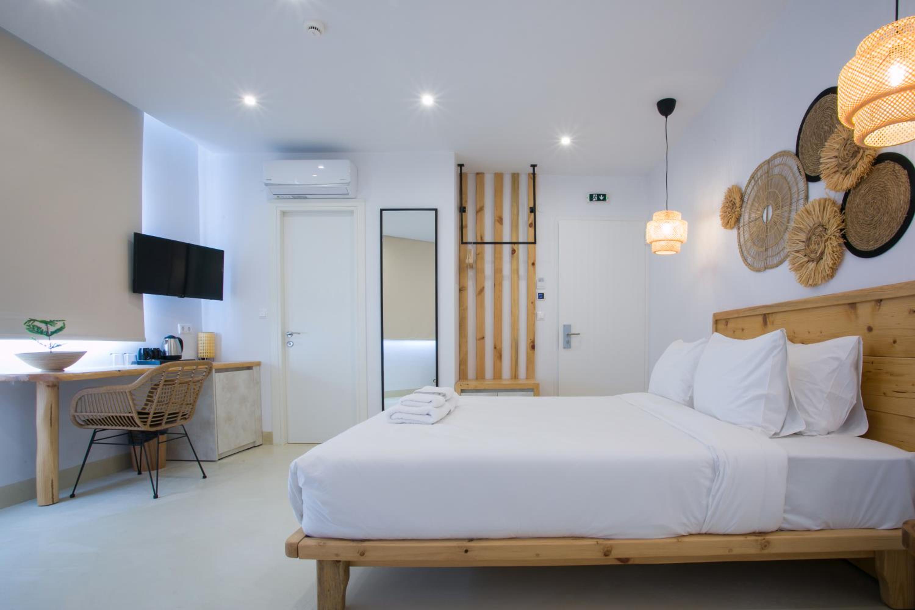 Superior Double Room - Photo 8