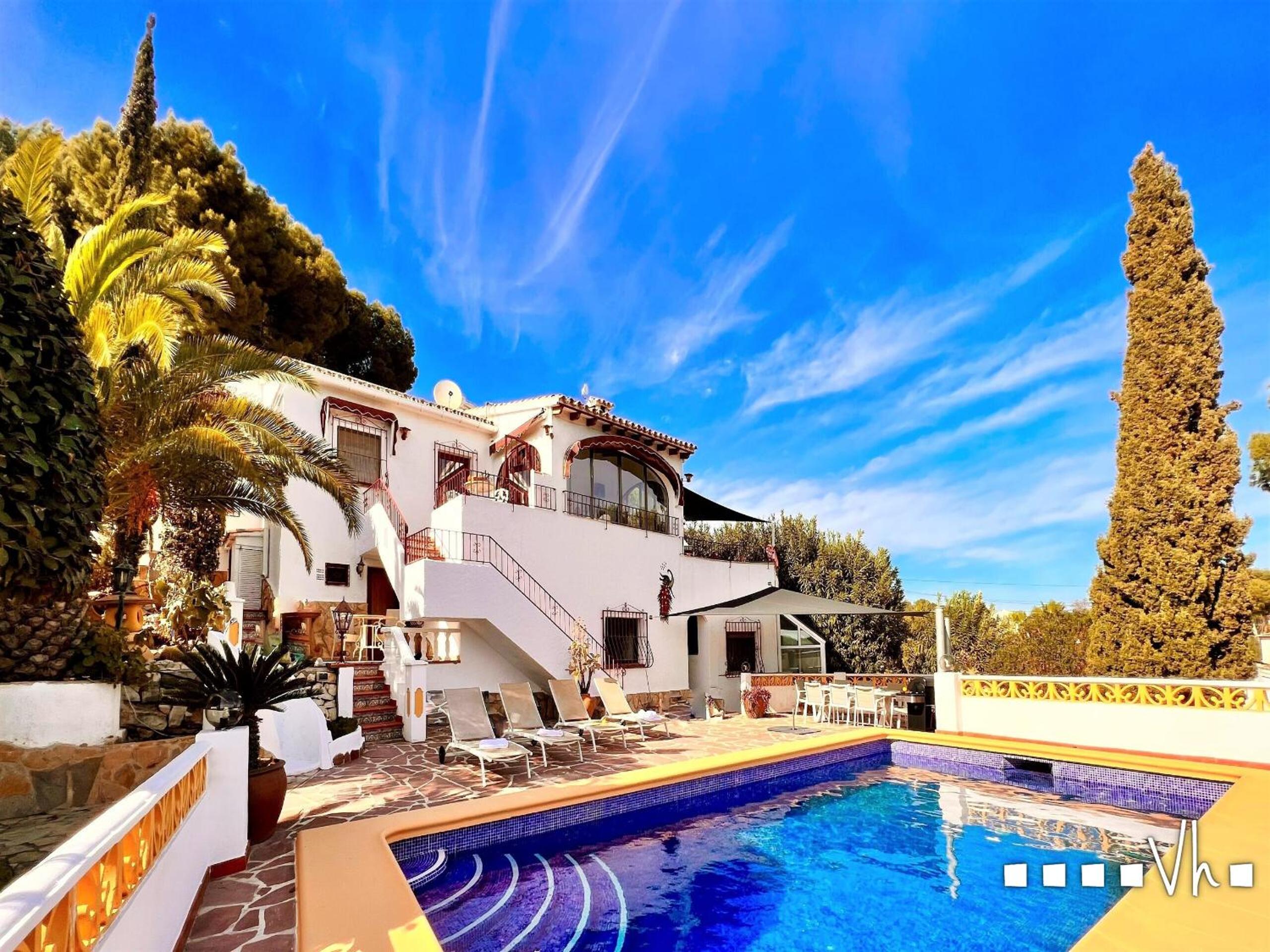 Four-Bedroom Villa photo 2
