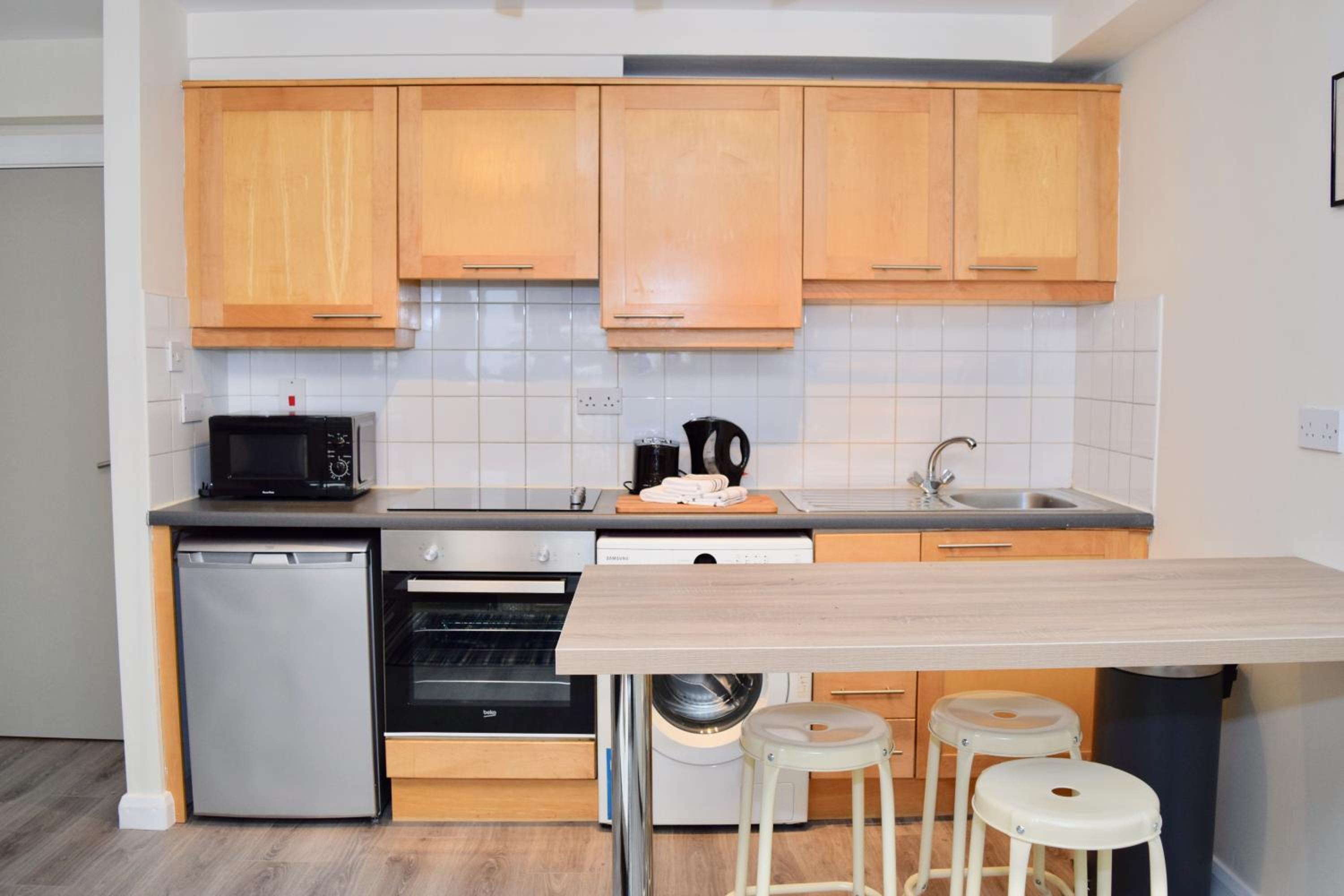 Apartment photo 2