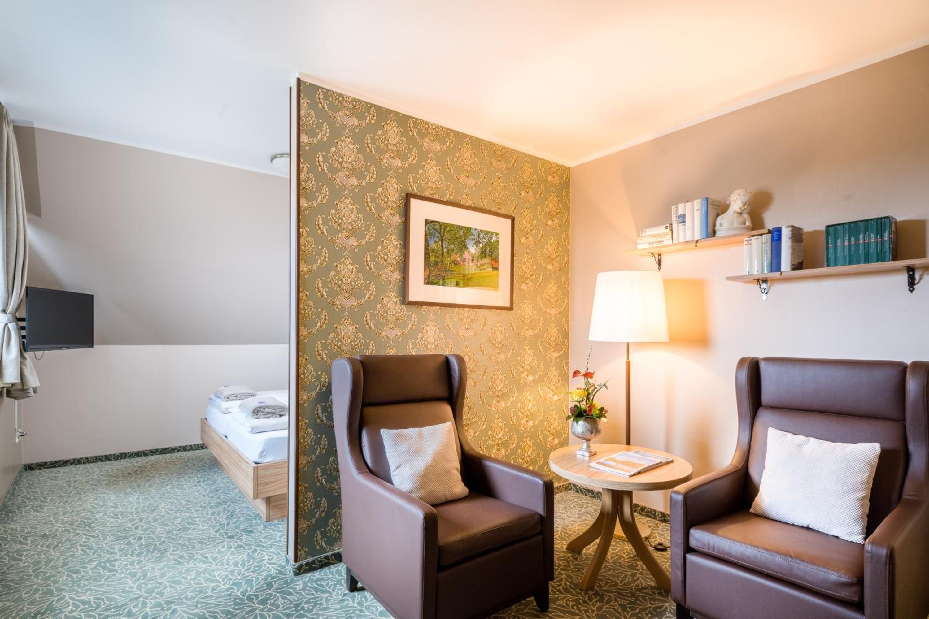 Deluxe Junior Suite - Photo 2