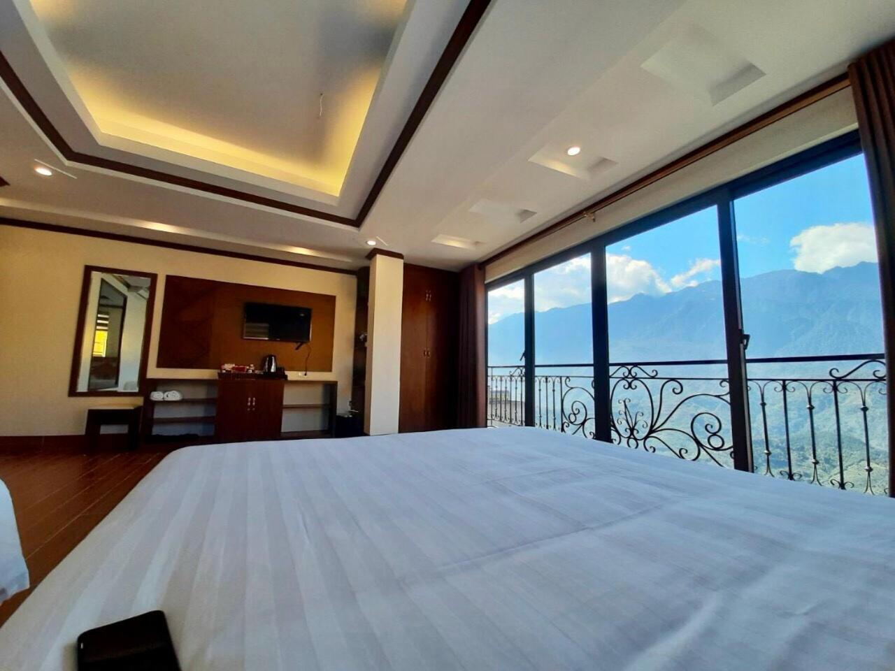 Triple Room with Mountain View photo 3