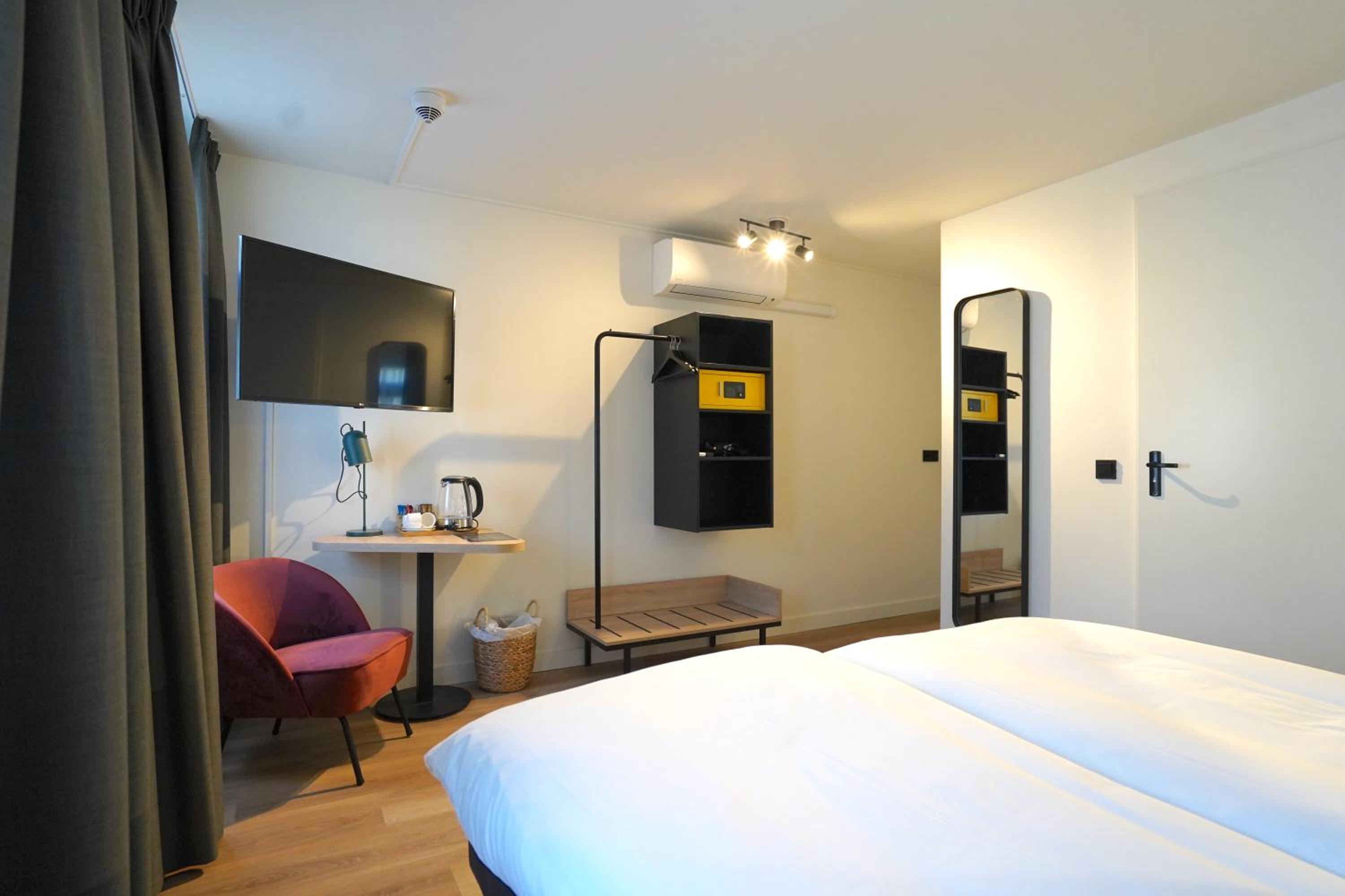Standard Double Room photo 2