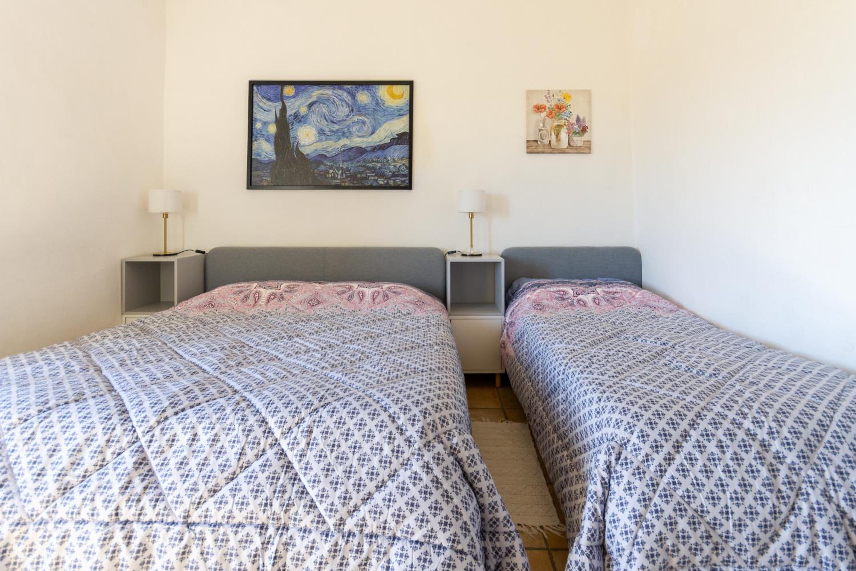 Triple Room With Private Bathroom photo 2
