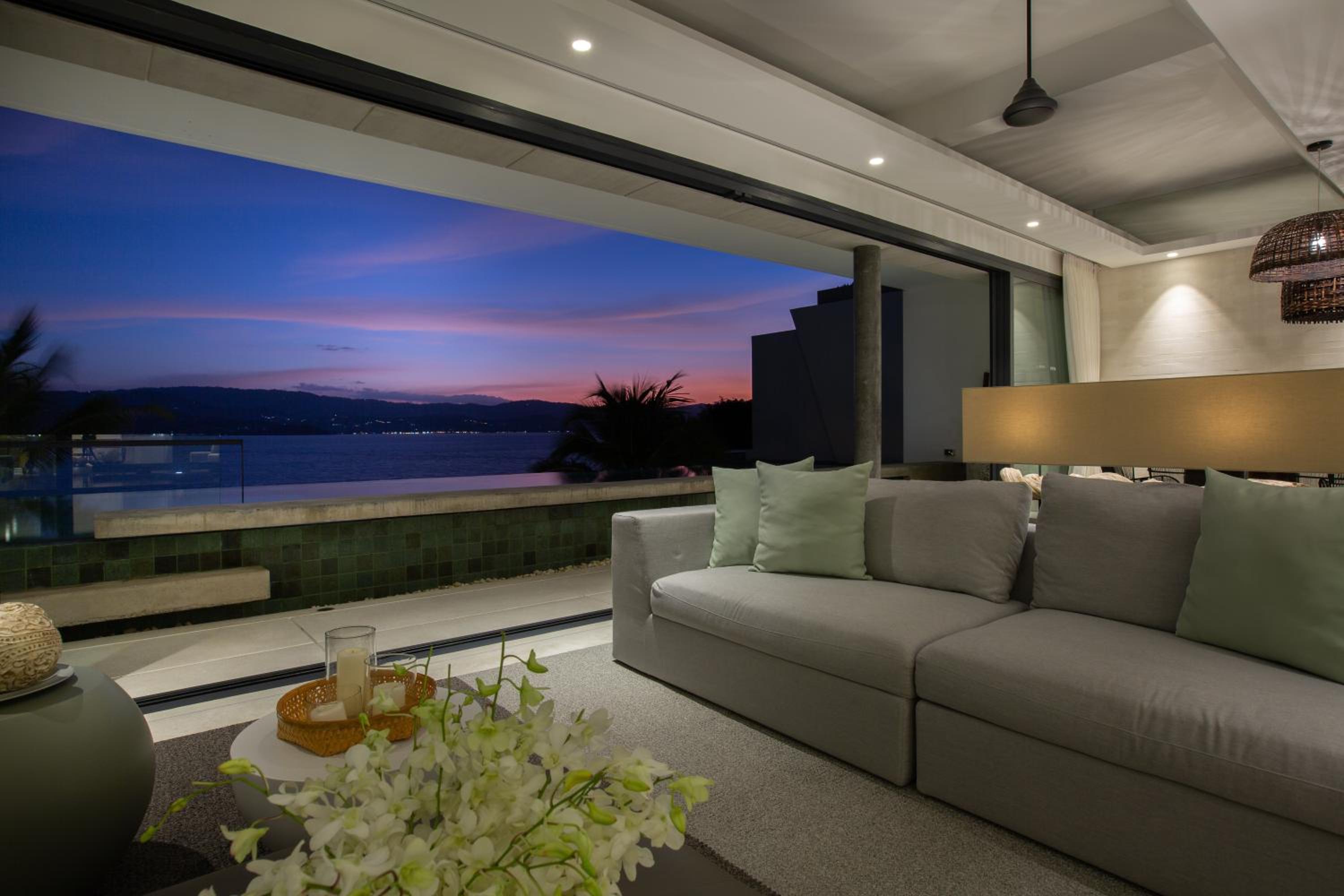 Villa with Sea View - Photo 14