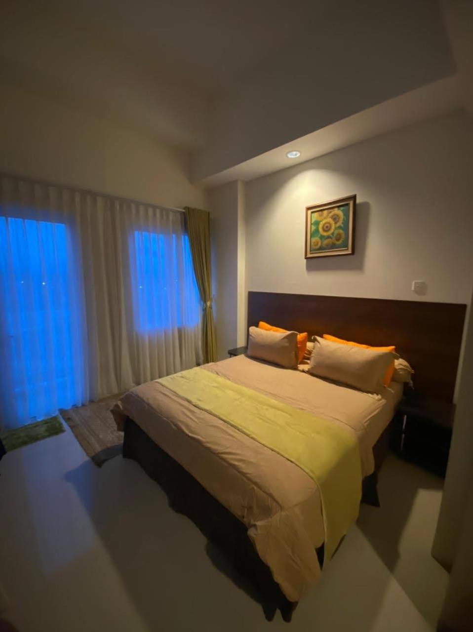 Studio Apartment photo 2