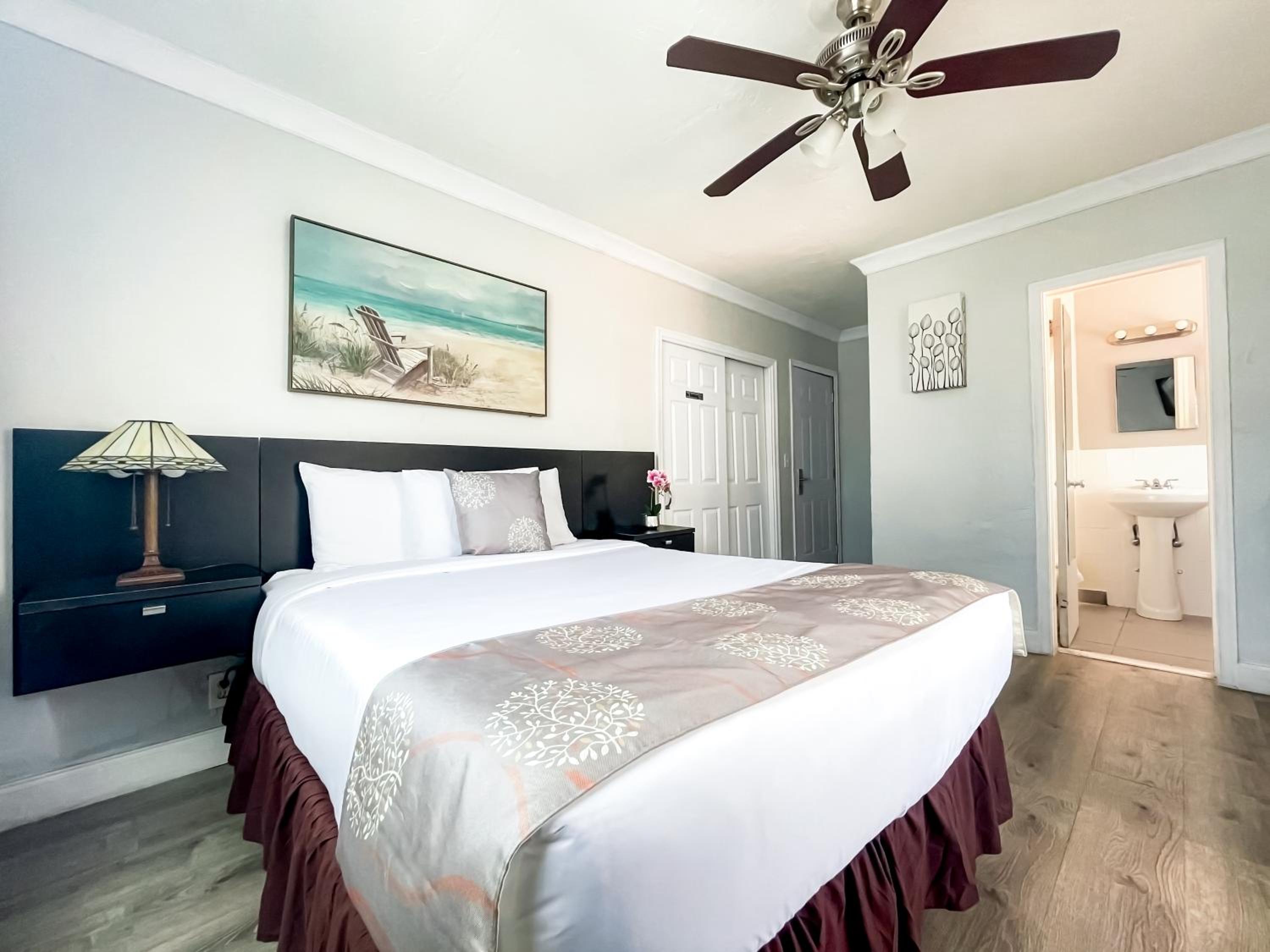 Superior King Room - Photo 1