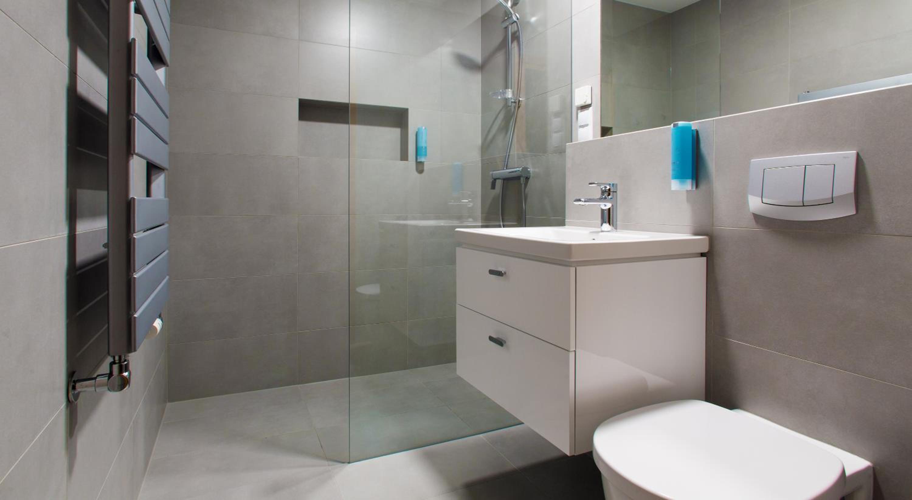 Premium Room with Balcony - Photo 7
