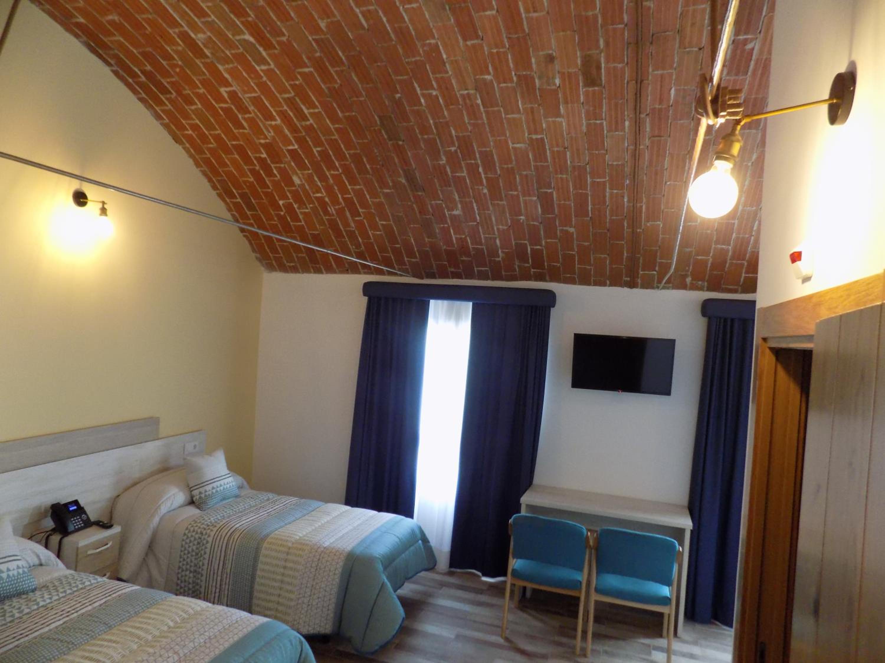 Deluxe Double or Twin Room with Garden View photo 2
