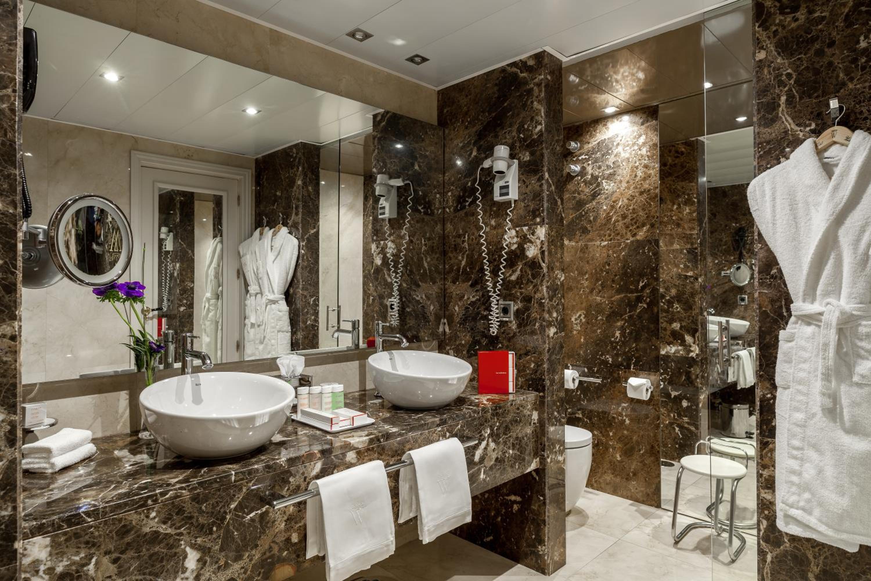 Superior Double or Twin Room  - The Wellington Club - Photo 2