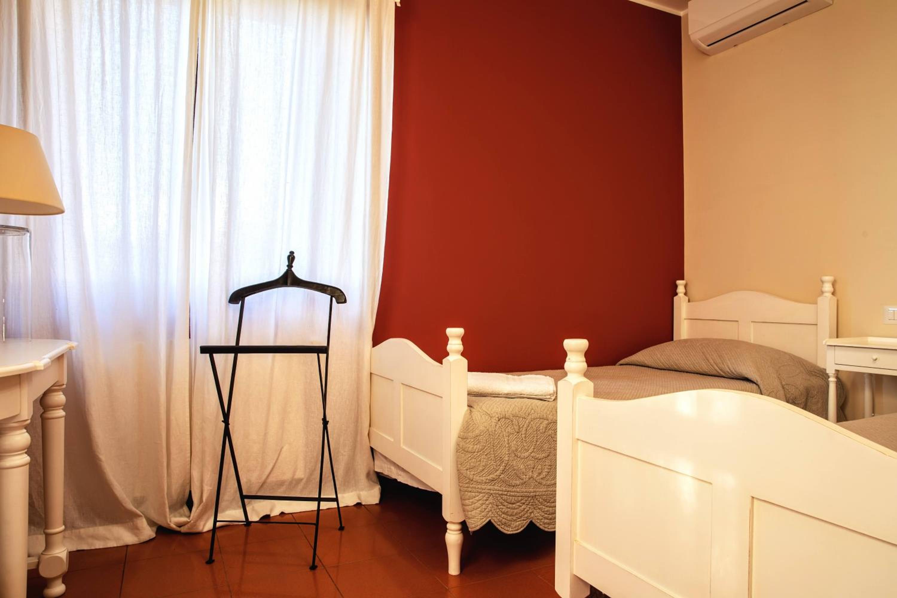 Twin Room with Balcony photo 3