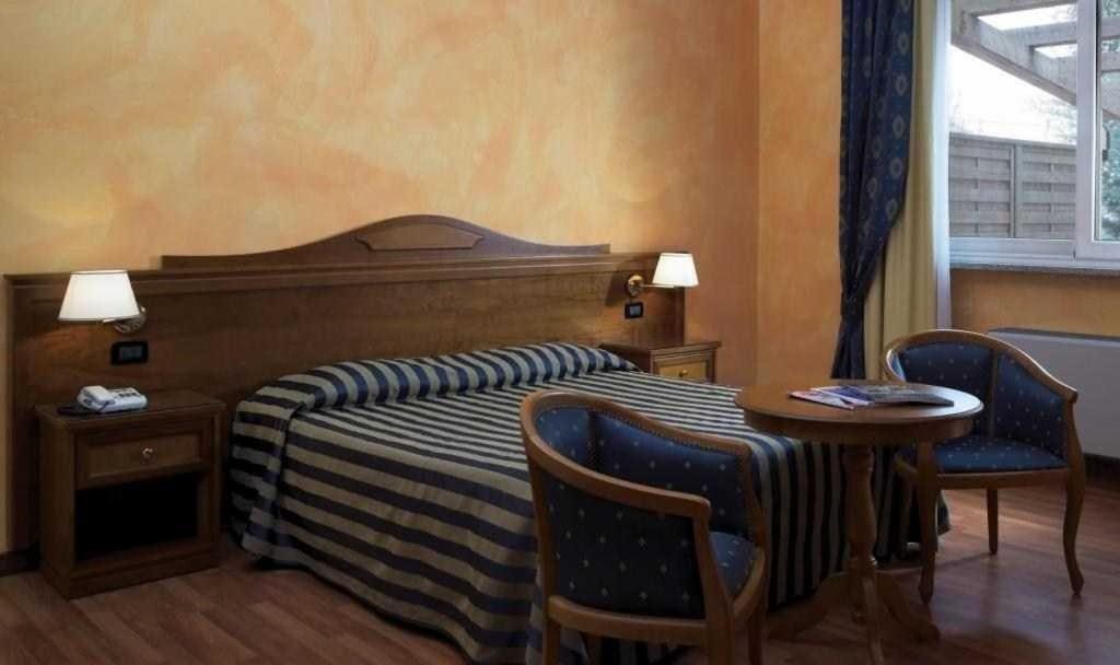 Double Room photo 2