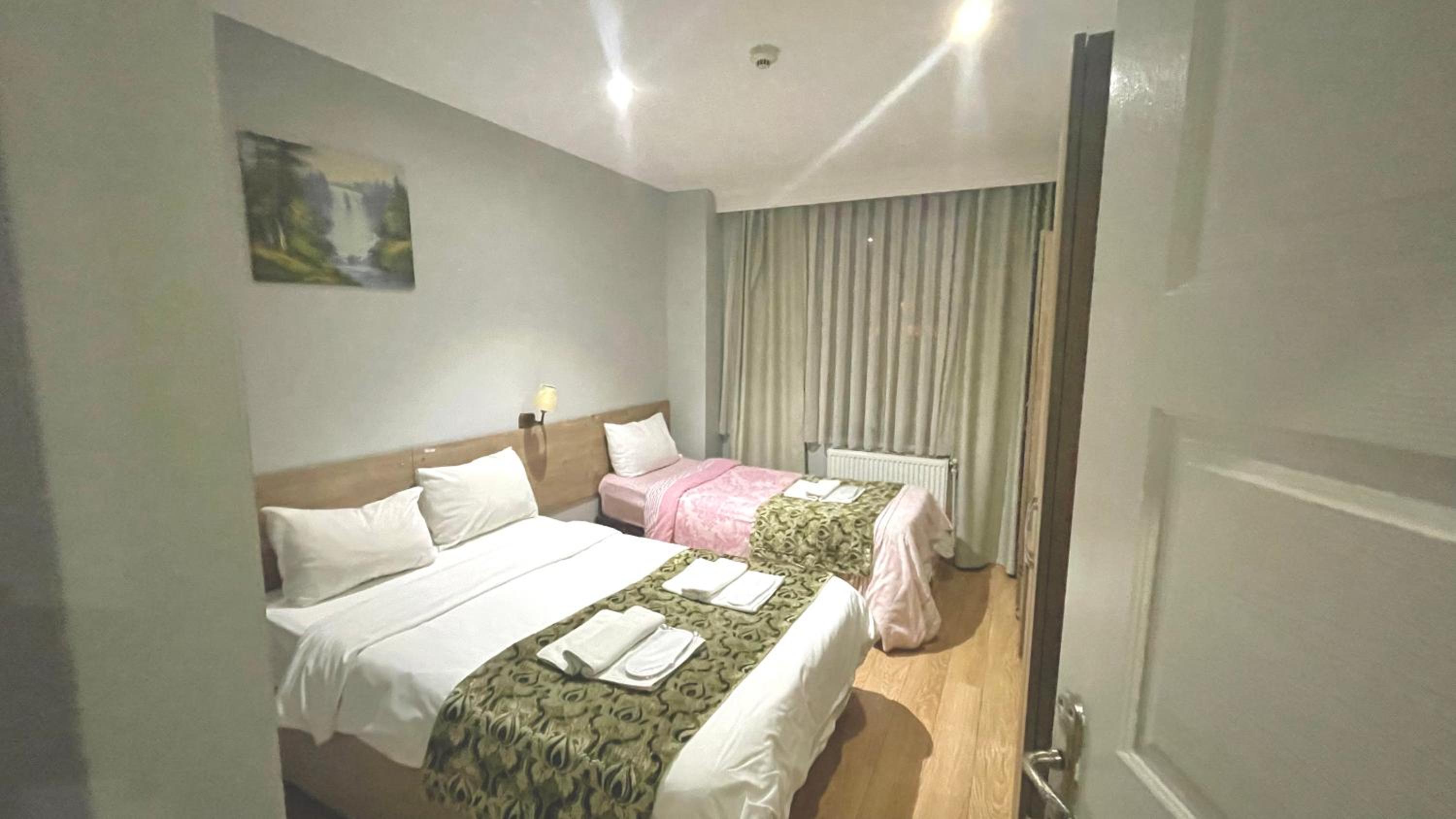 Standard Triple Room photo 3
