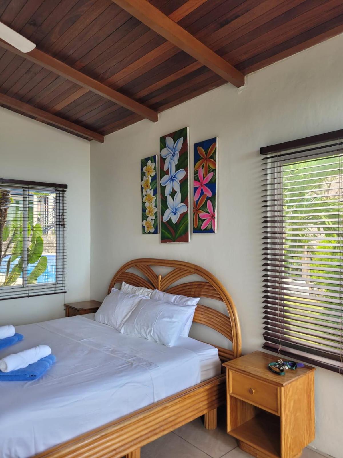 Queen Room with Sea View photo 2