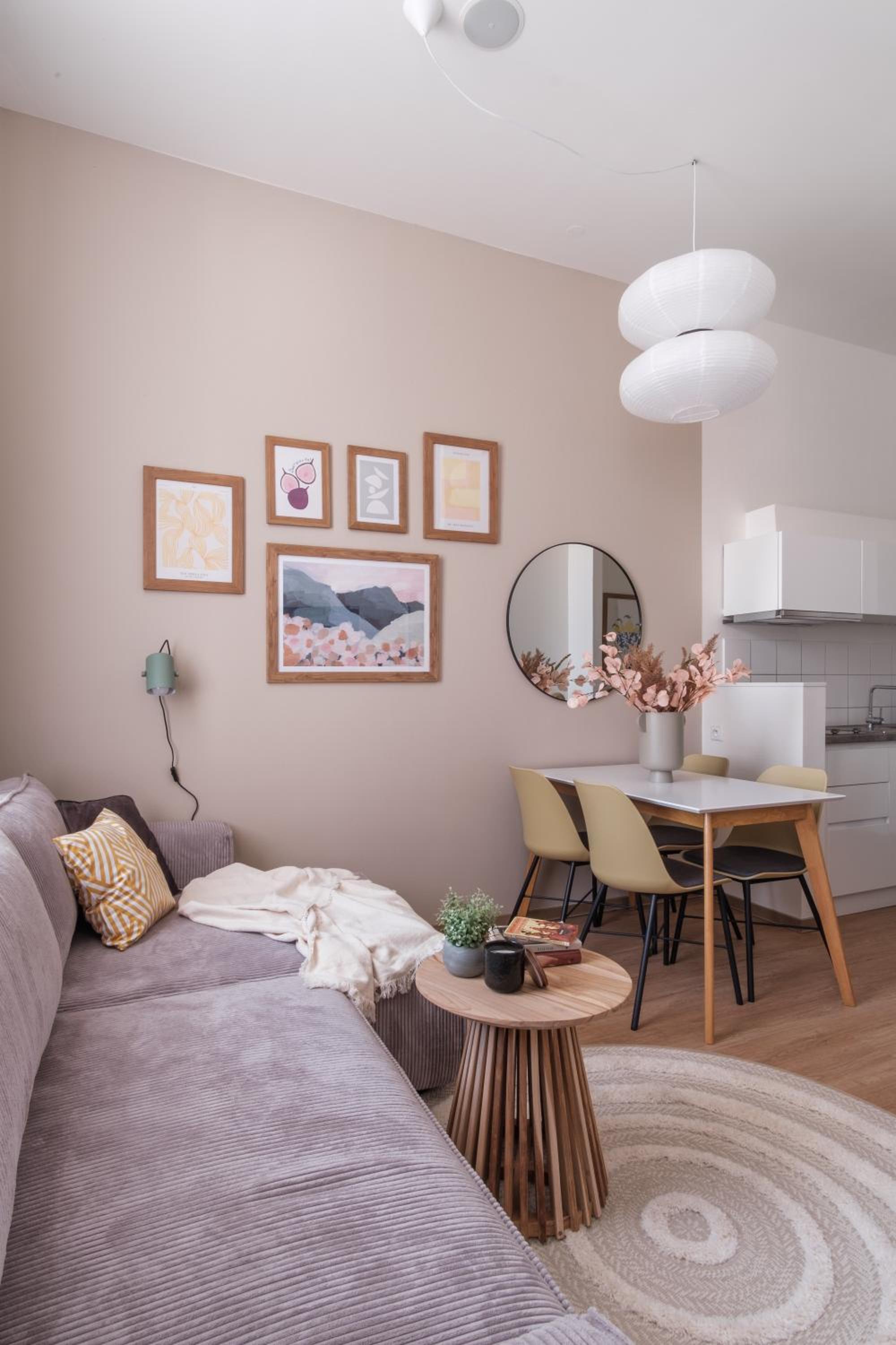 King Studio with Sofa Bed