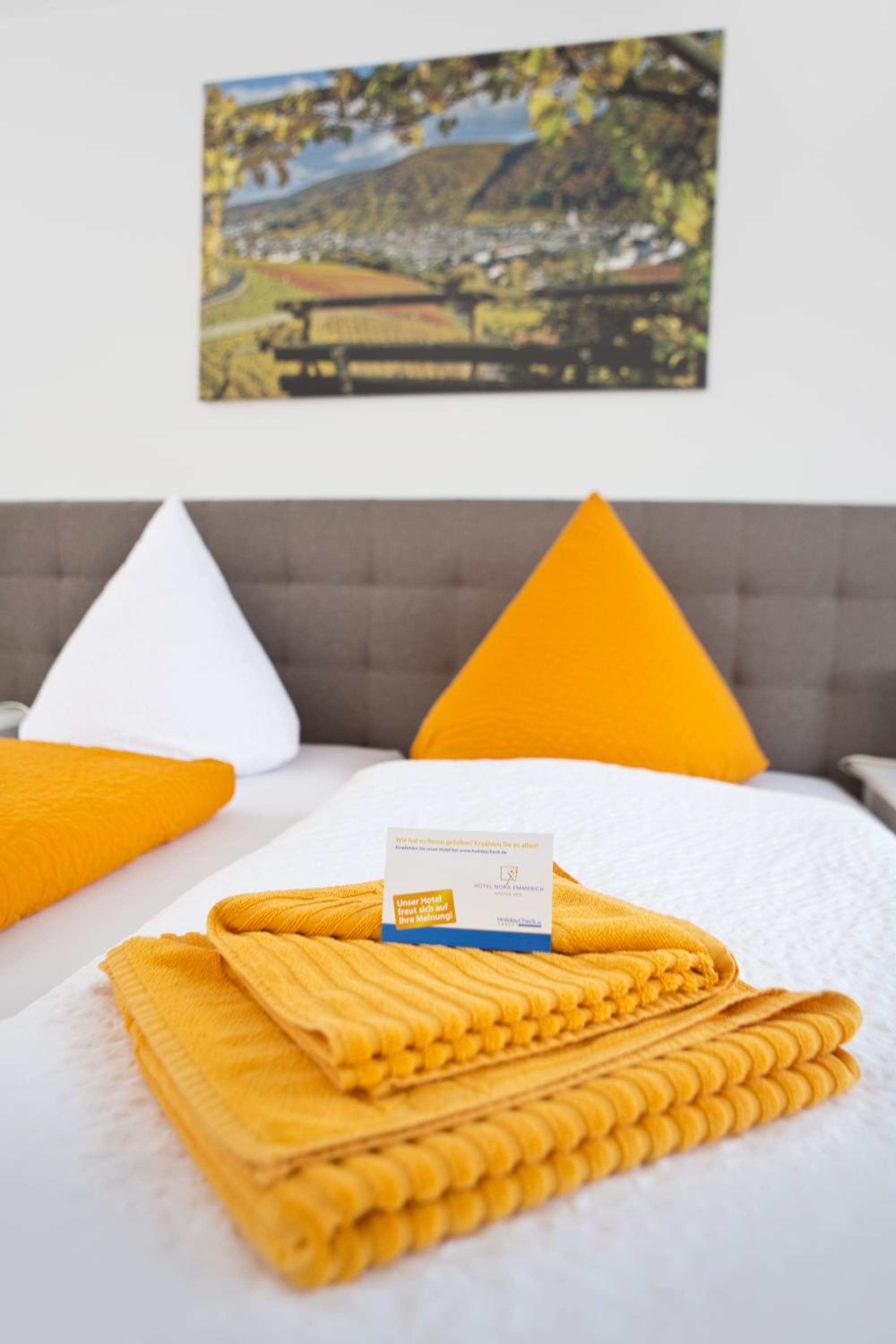 Double Room - Photo 25