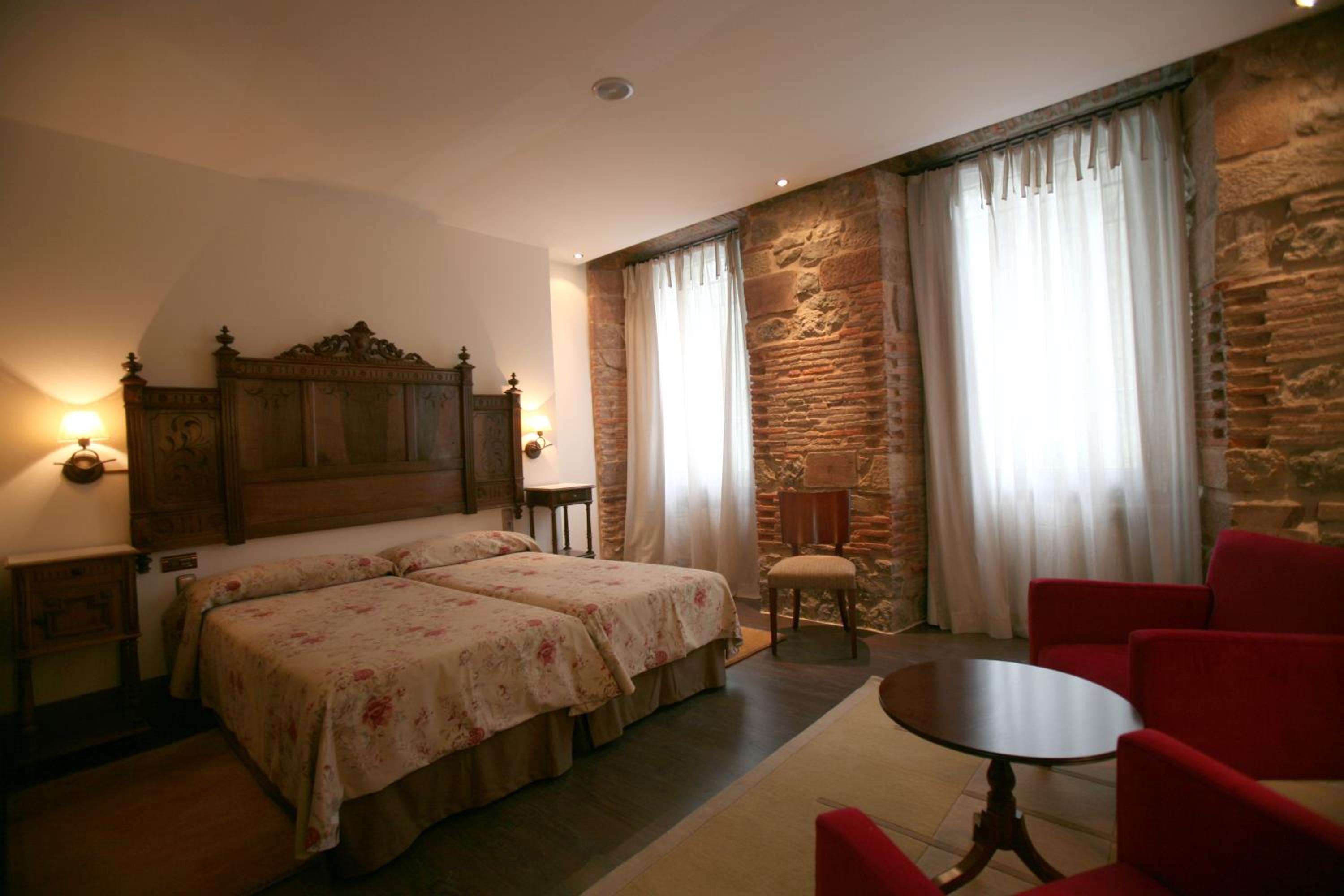 Economy Double or Twin Room with Spa Access photo 2