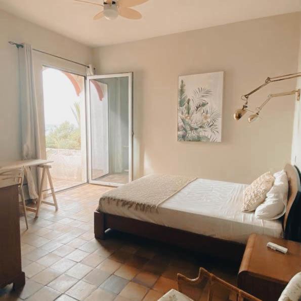 Double Room with Balcony and Sea View photo 3