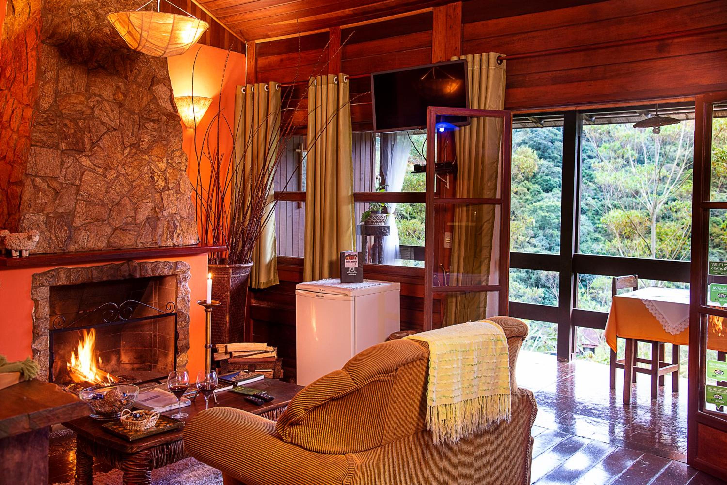 King Suite with Spa Bath photo 2
