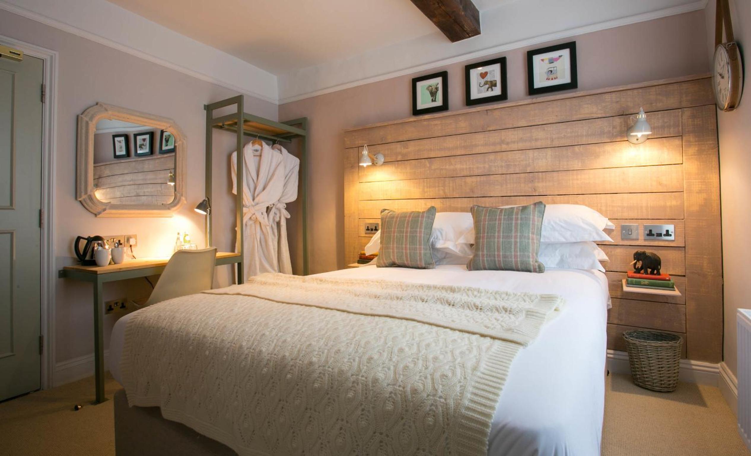 Cozy Double Room - Photo 6