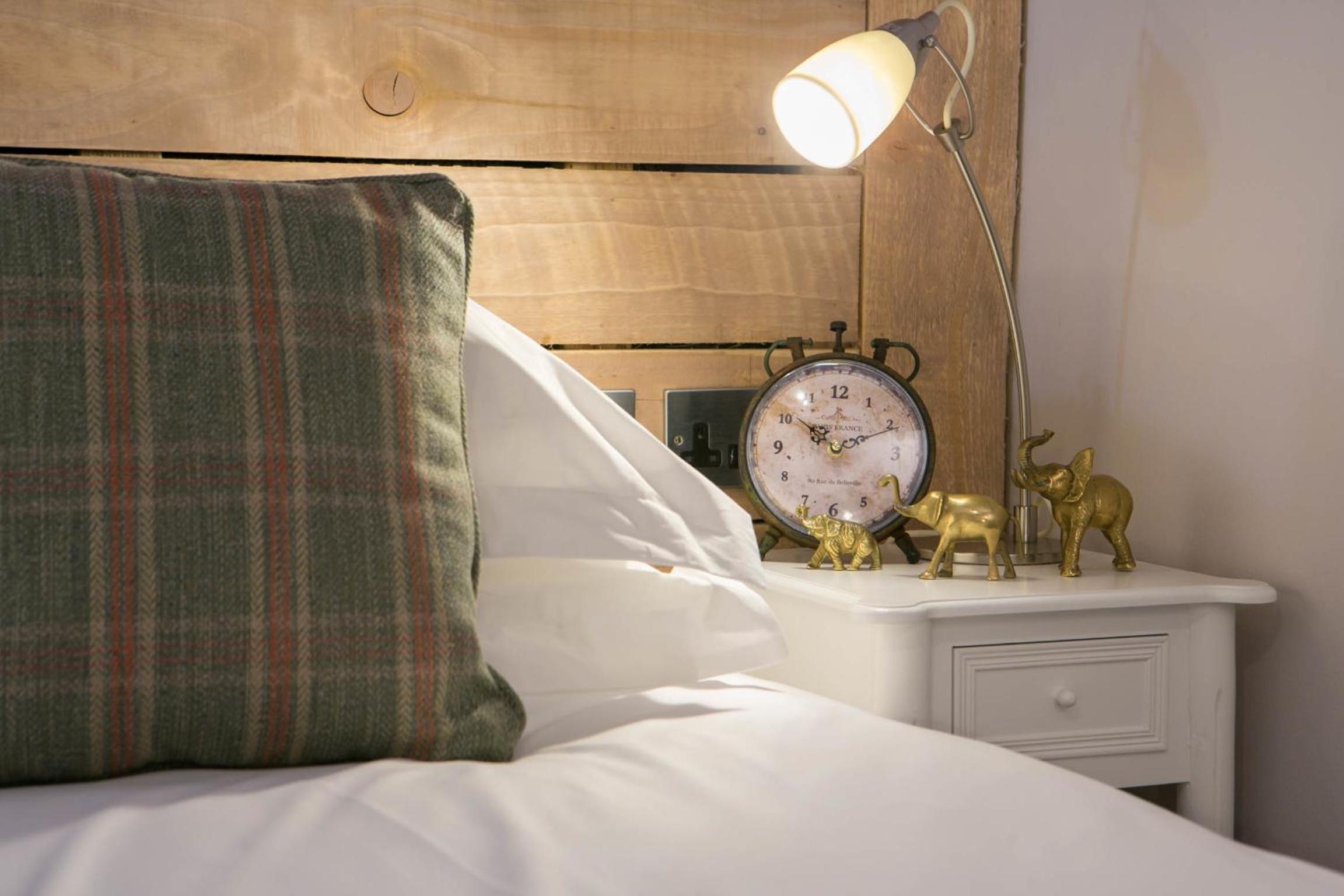 Cozy Twin Room - Photo 3