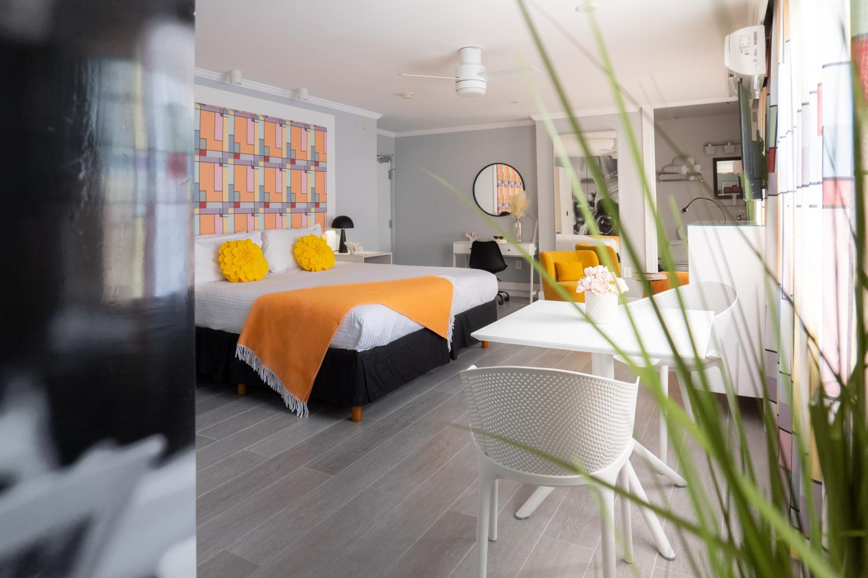 Suite with One King Bed