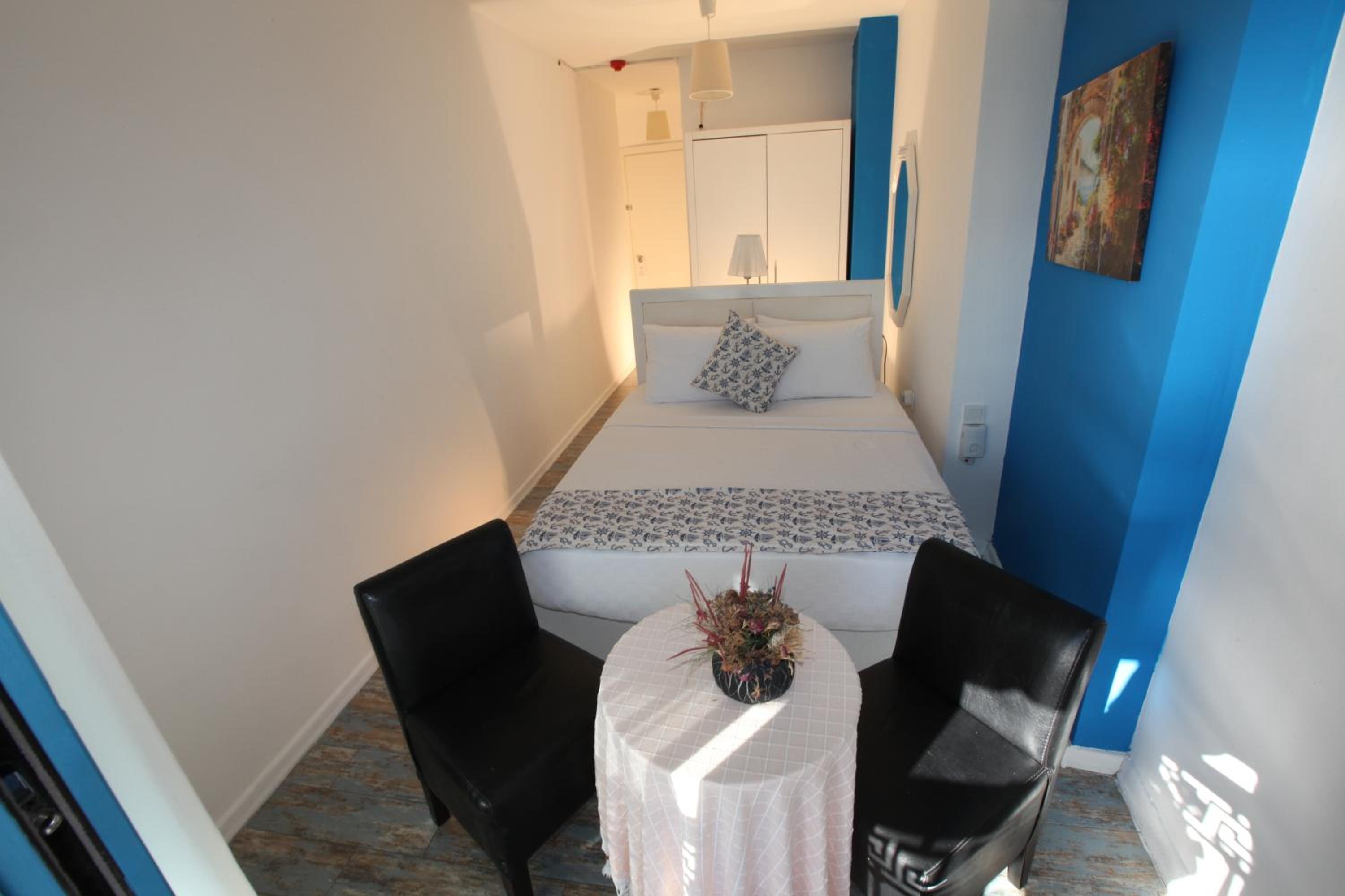 Double Room with Sea View - Photo 1