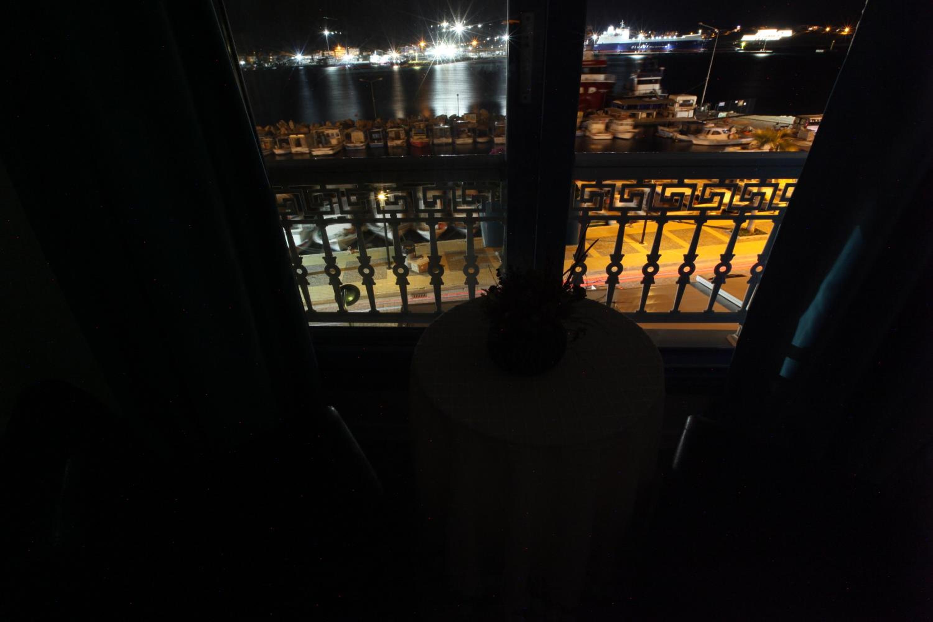 Double Room with Sea View - Photo 26