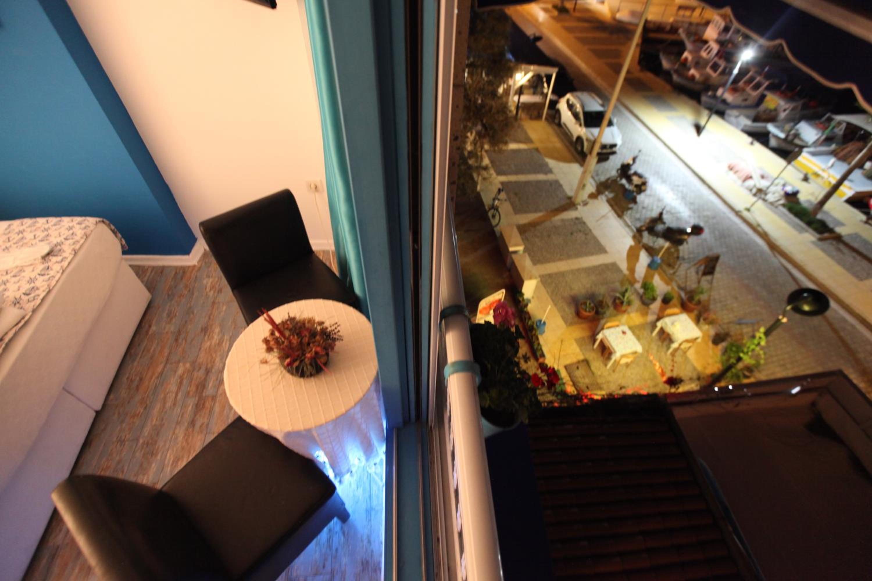 Double Room with Sea View - Photo 24