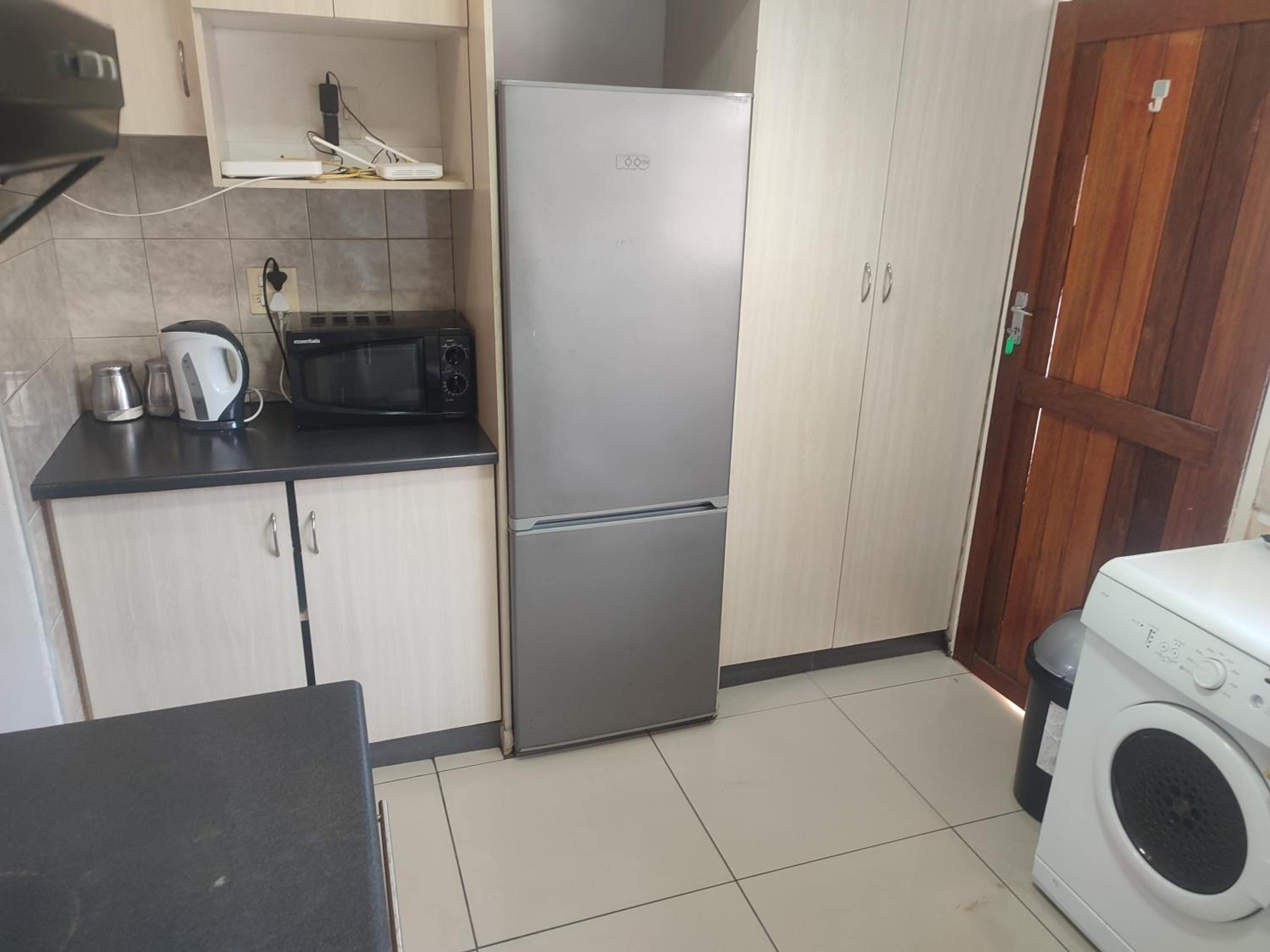Triple Room with Shared Bathroom photo 3
