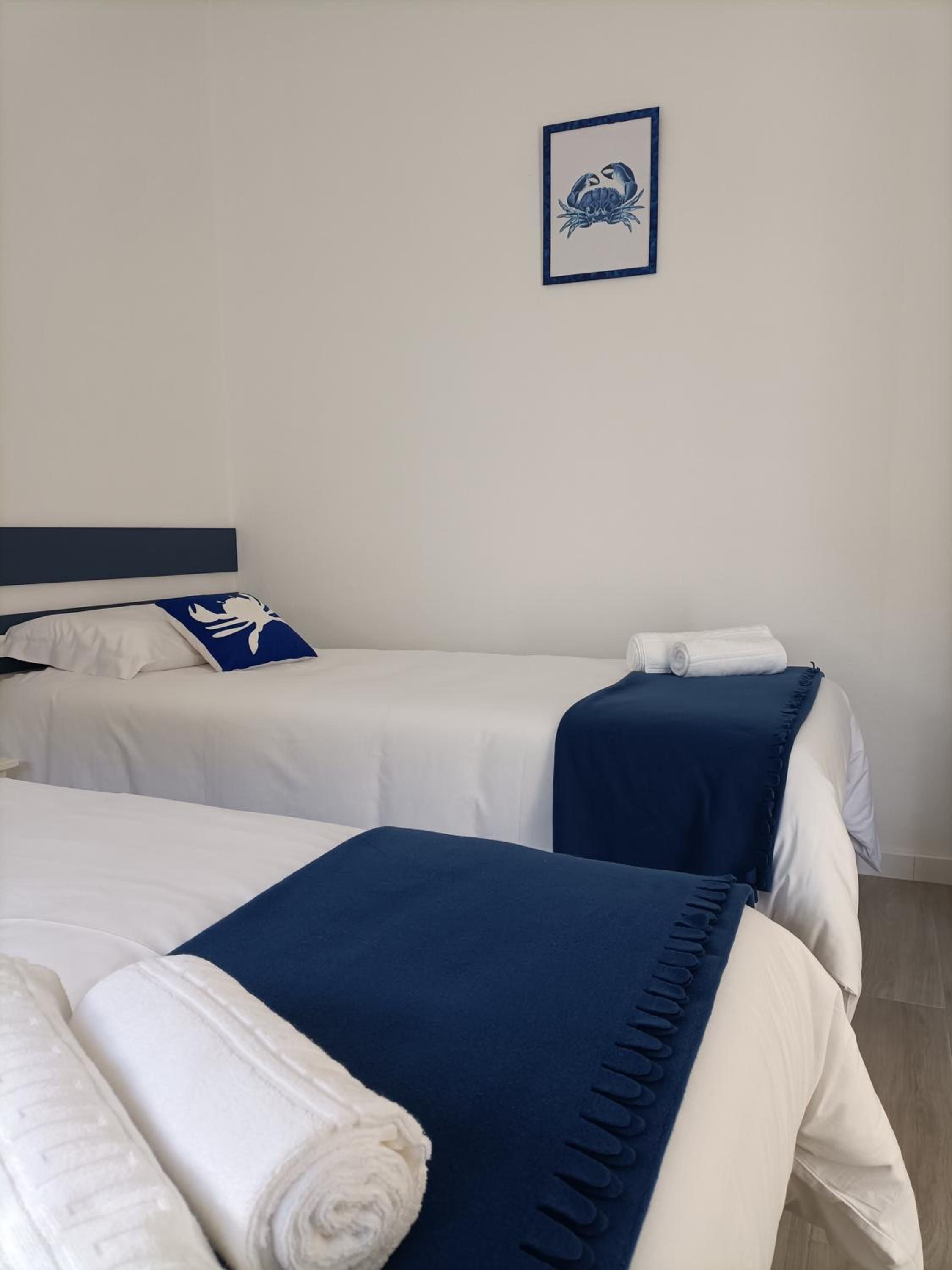 Double Room with Shared Bathroom photo 1