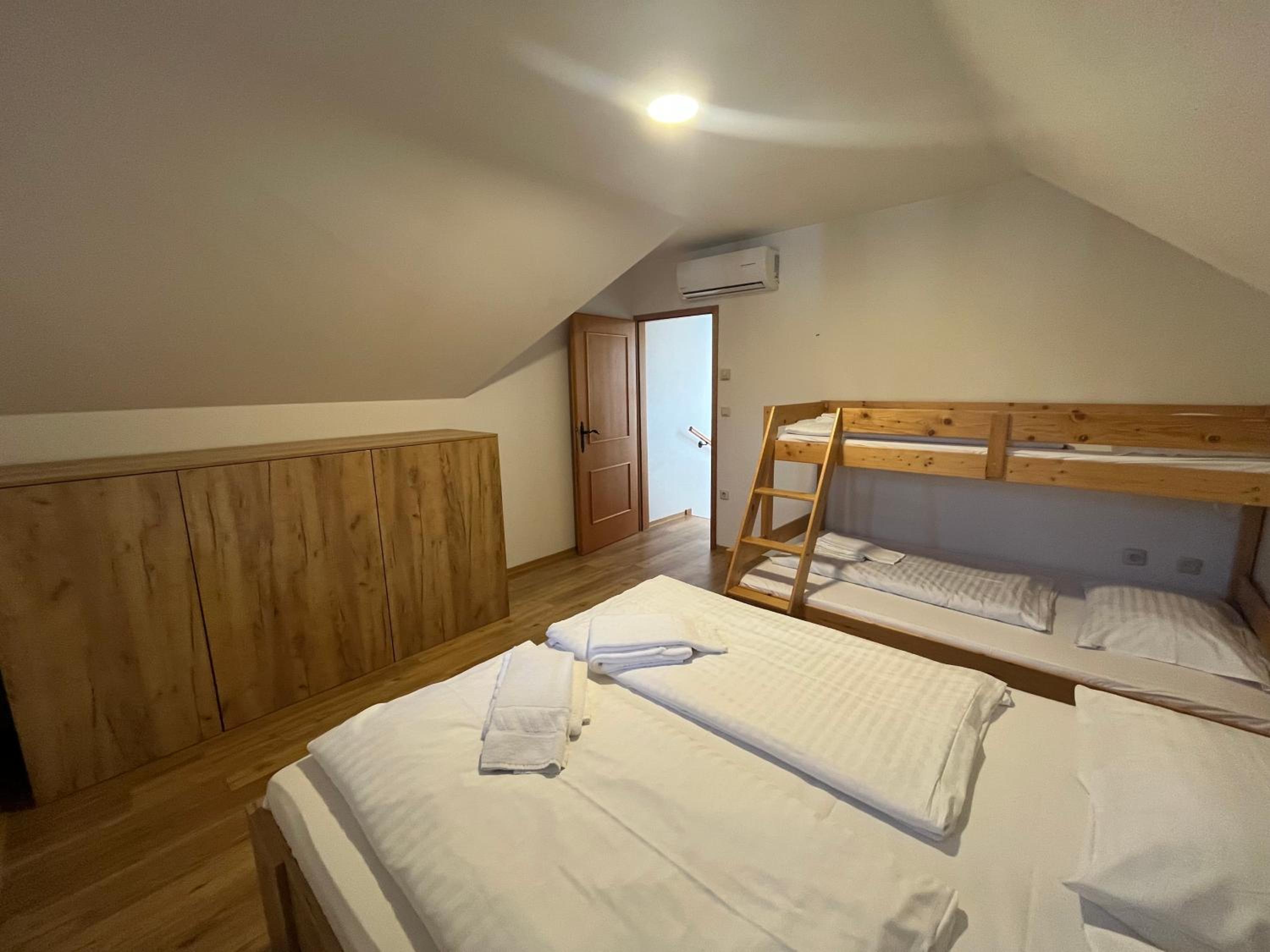 Superior Duplex Holiday Home with Terrace - Photo 7