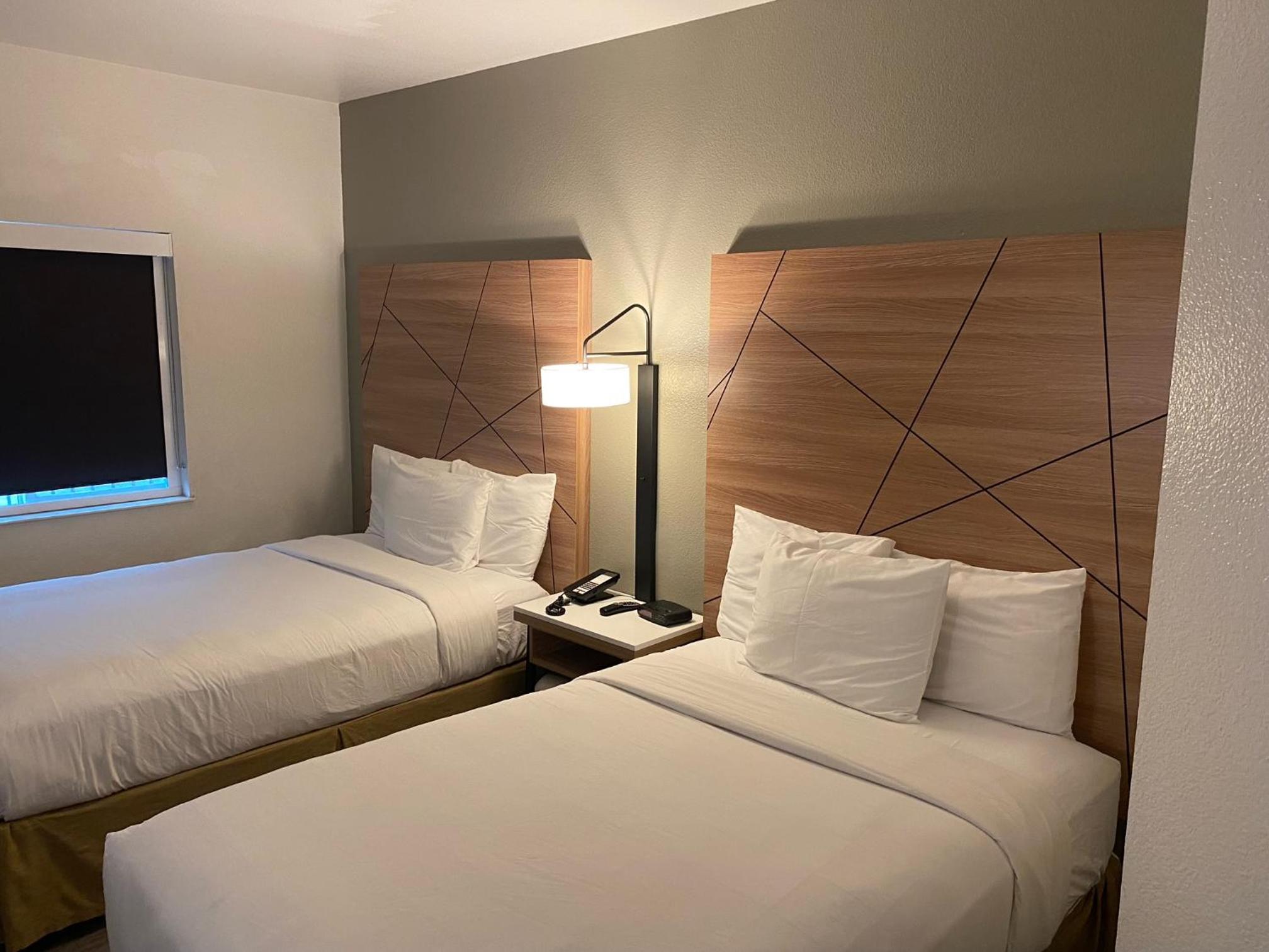 Double Room with Two Double Beds - Non-Smoking - Photo 1