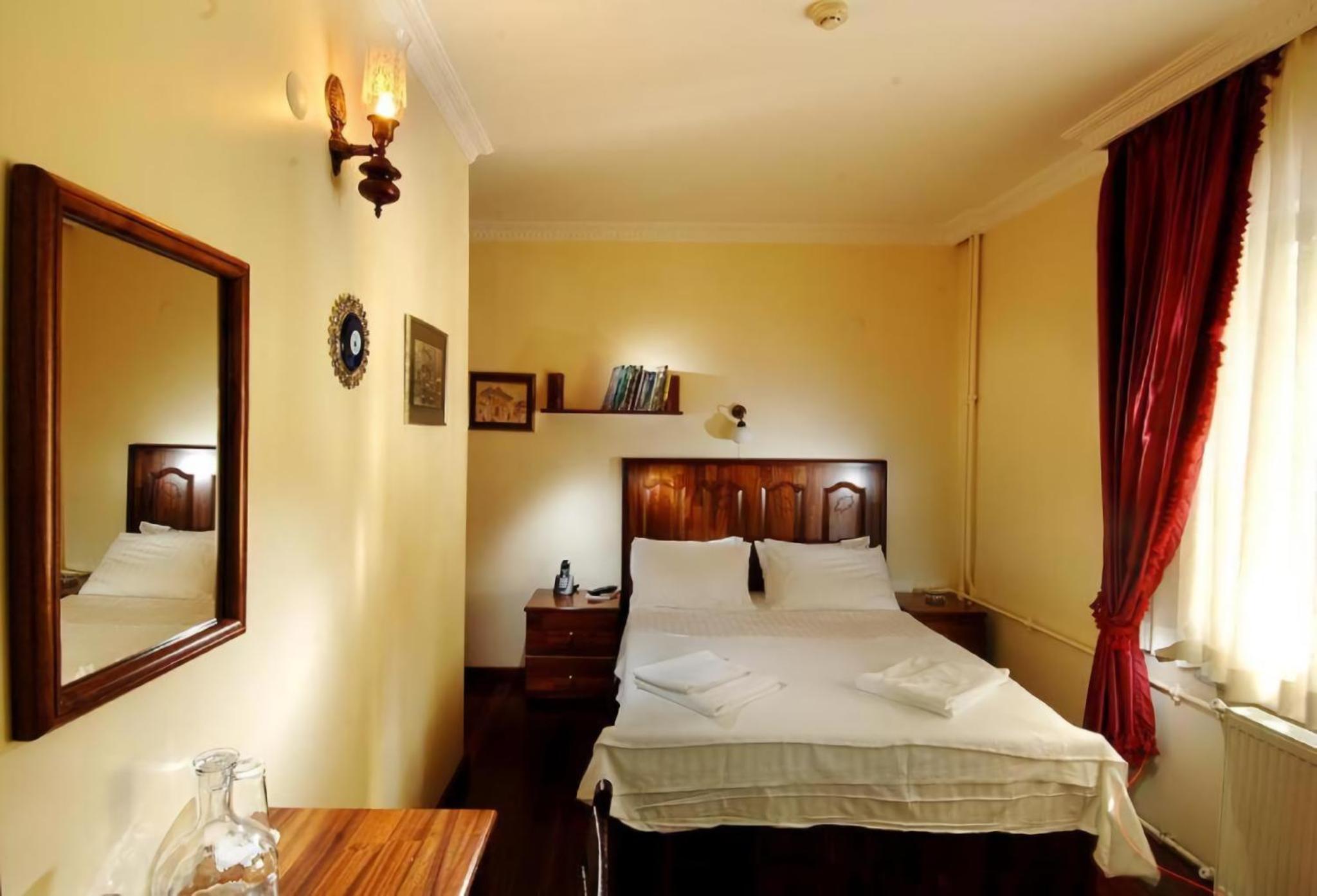 Deluxe Double Or Twin Room photo 2