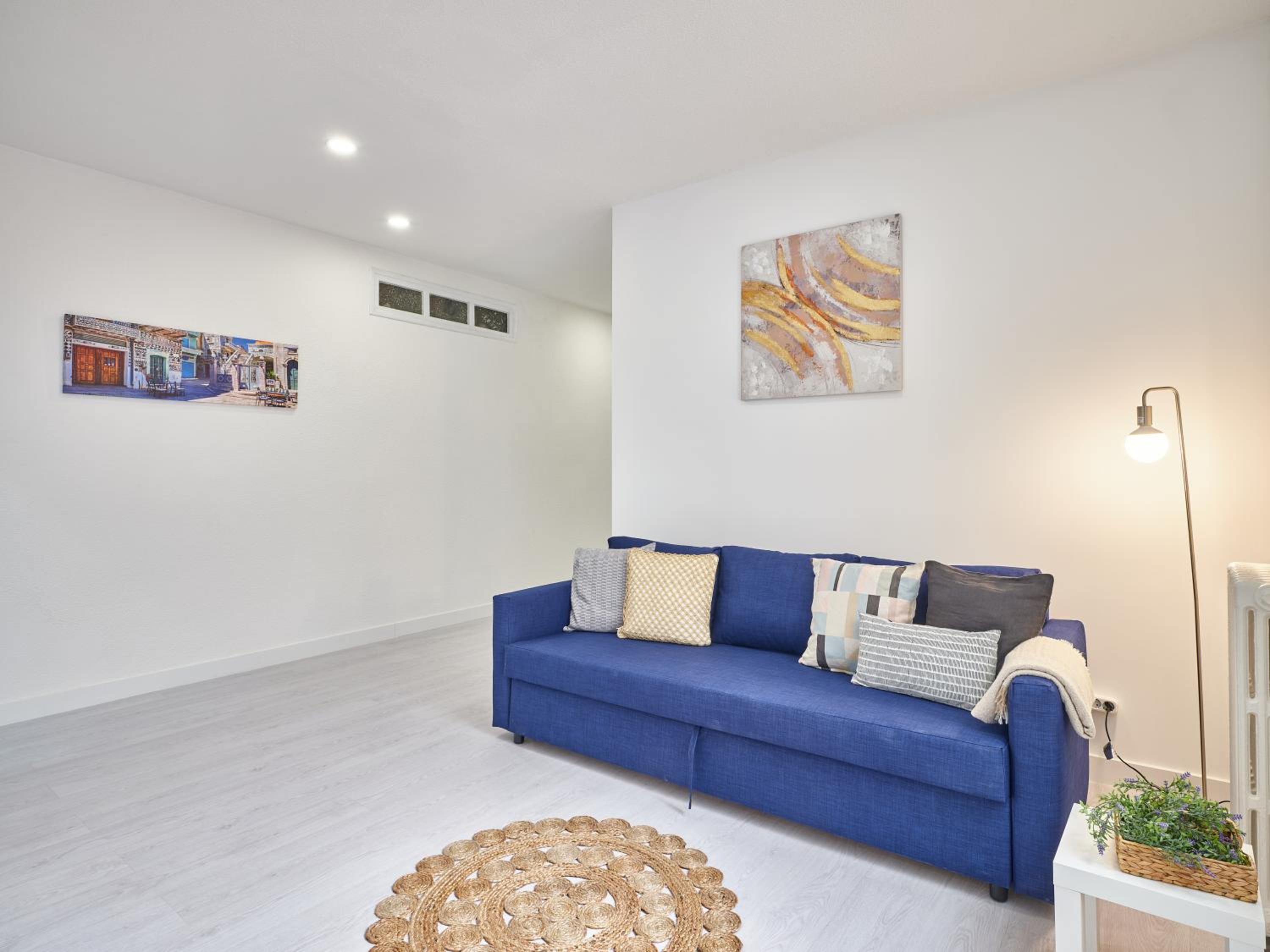 Apartment photo 2